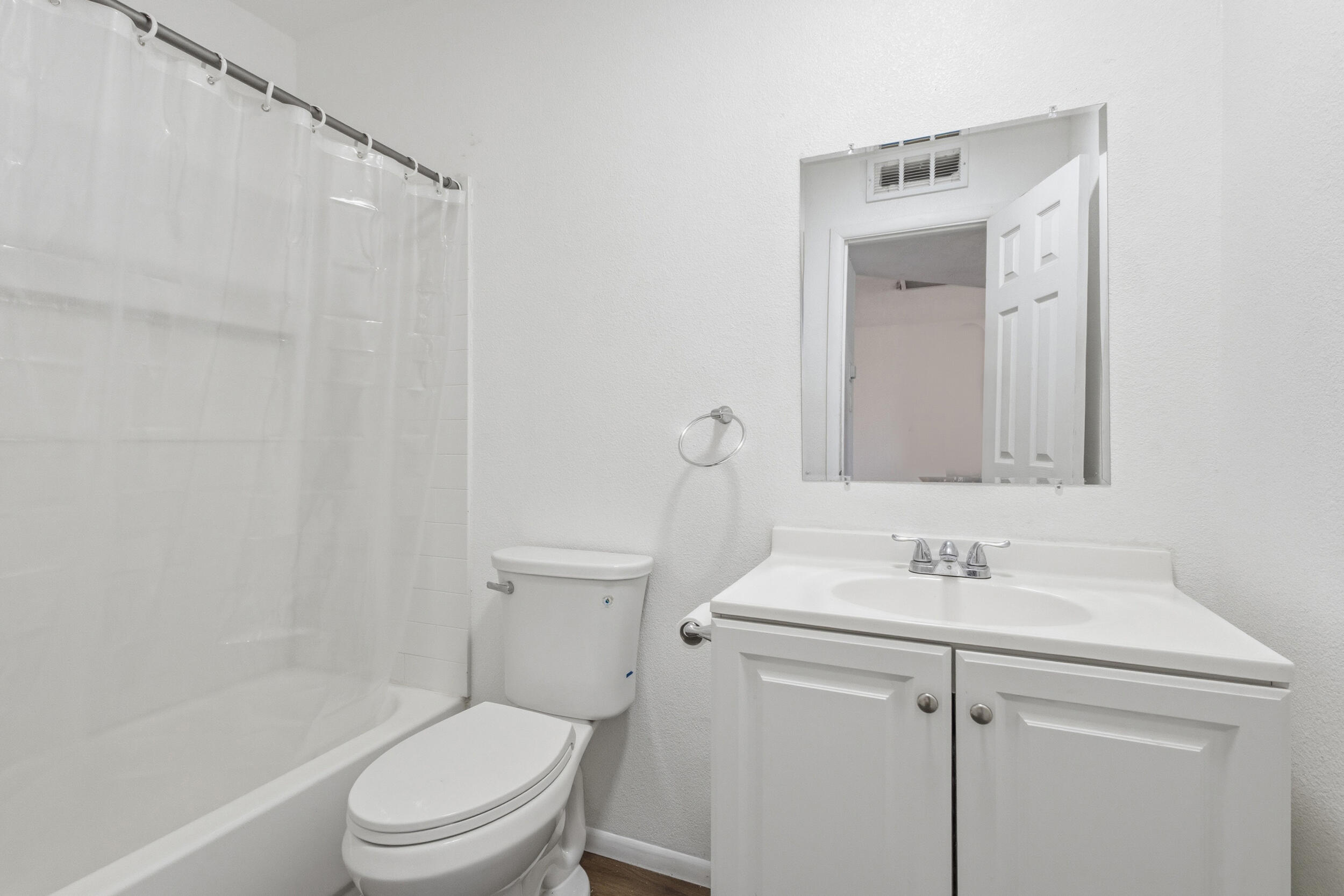 Photo 16 — 1609 Lundy Lane SW