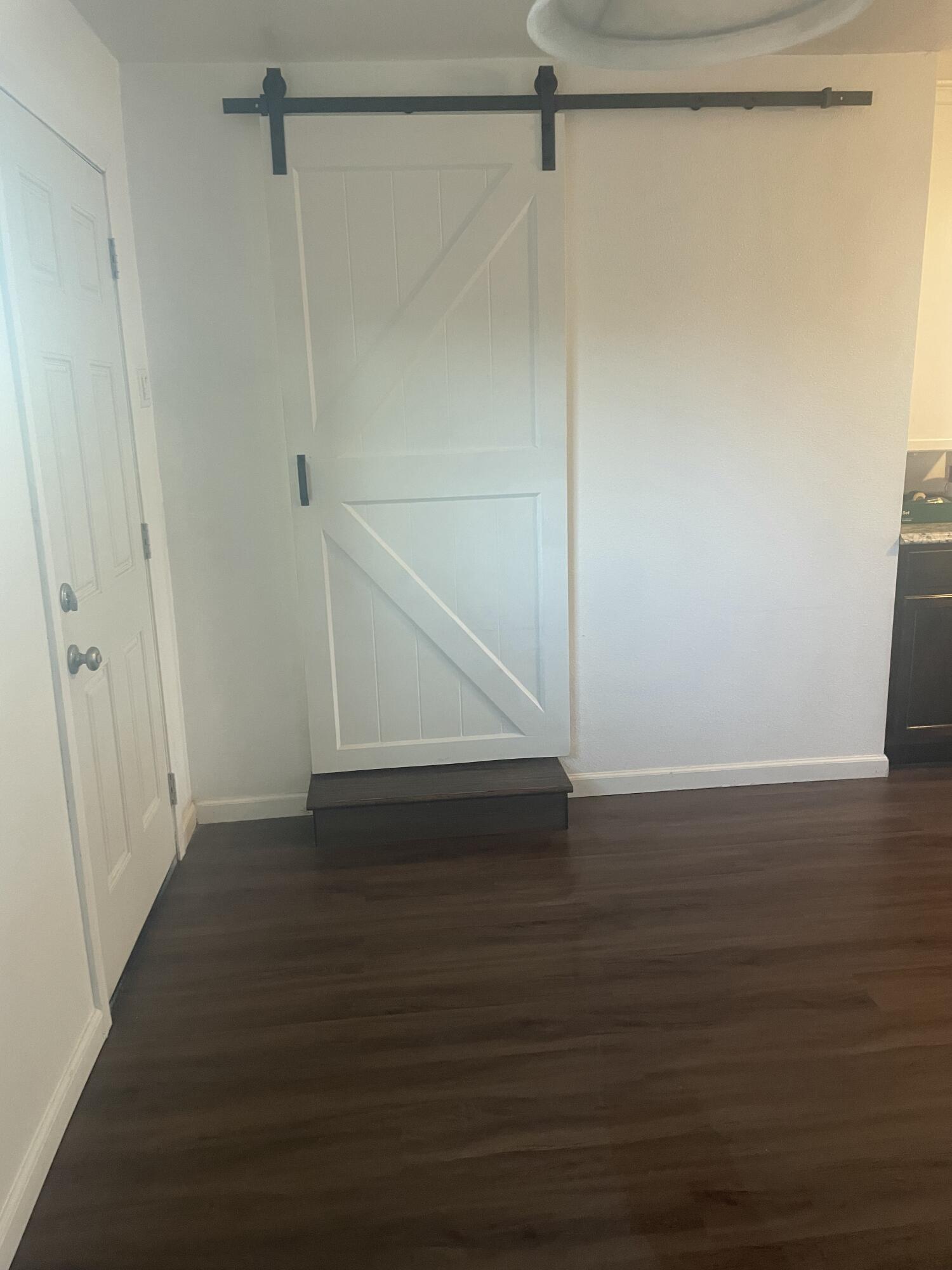 Photo 8 — 1609 Lundy Lane SW