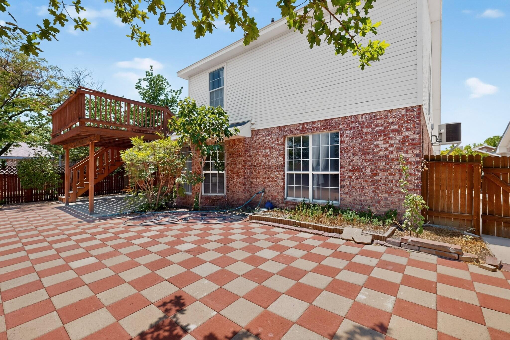 Photo 3 — 6308 Montano Pointe Road NW
