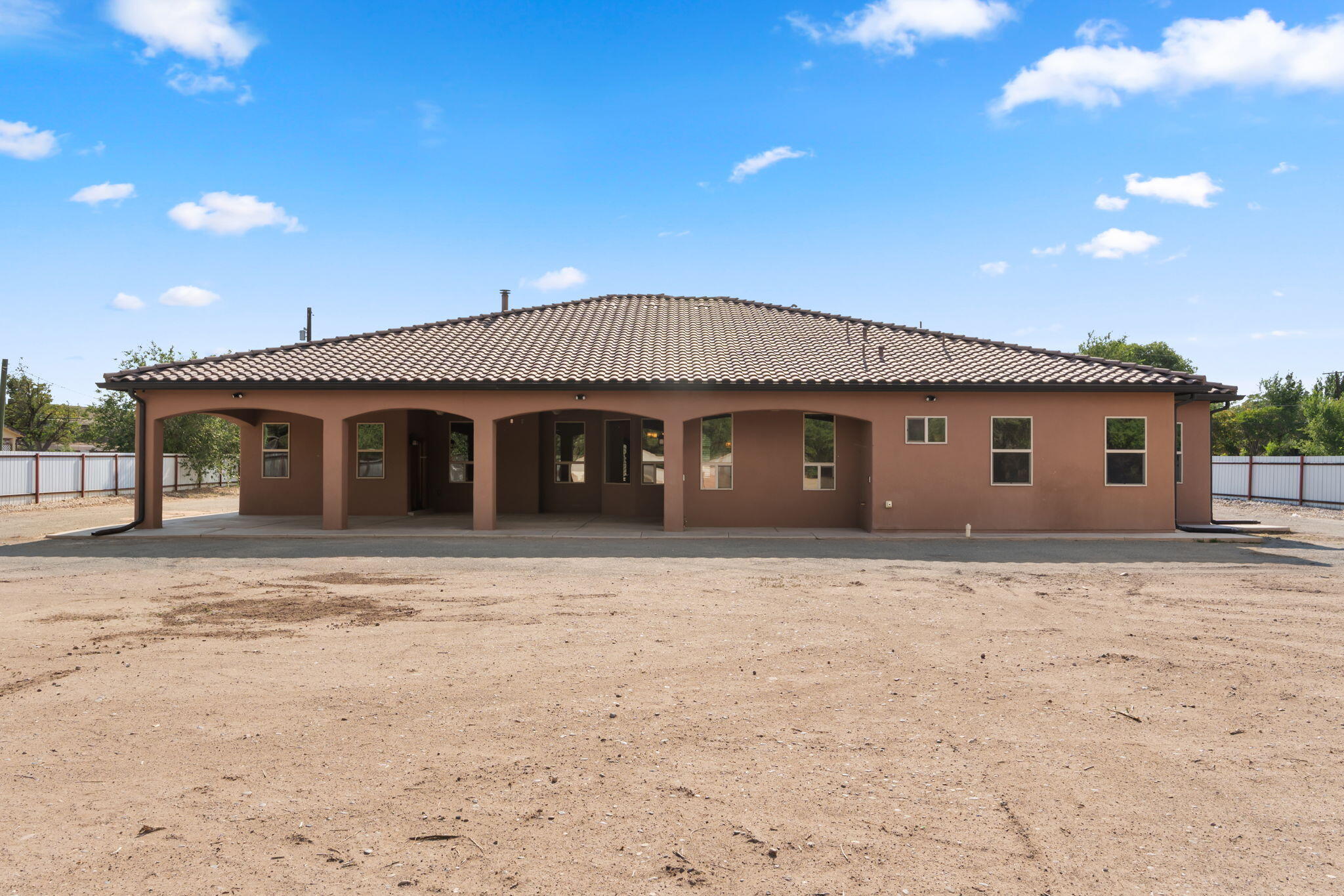 Photo 9 — 1202 Gabaldon Road NW