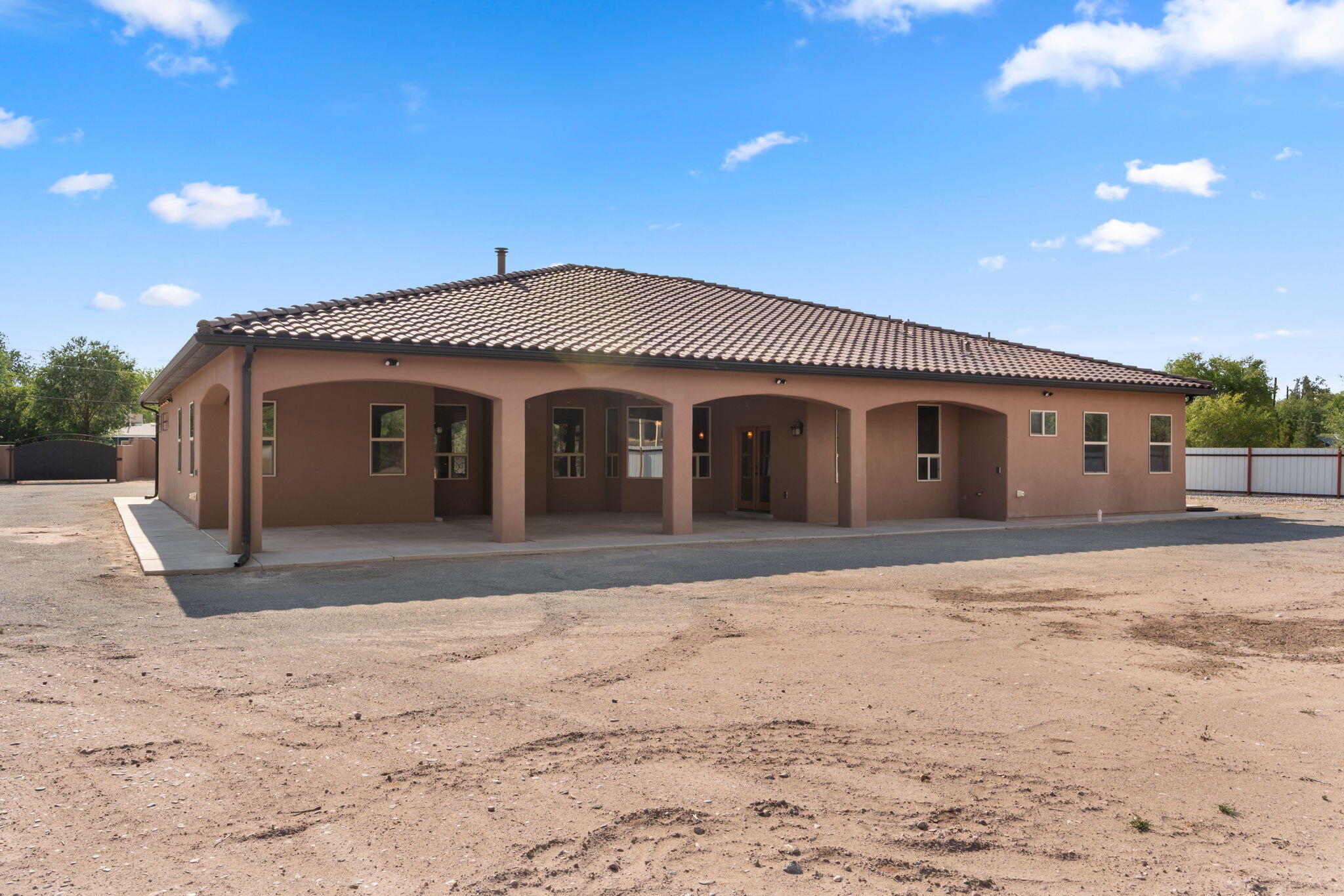 Photo 8 — 1202 Gabaldon Road NW