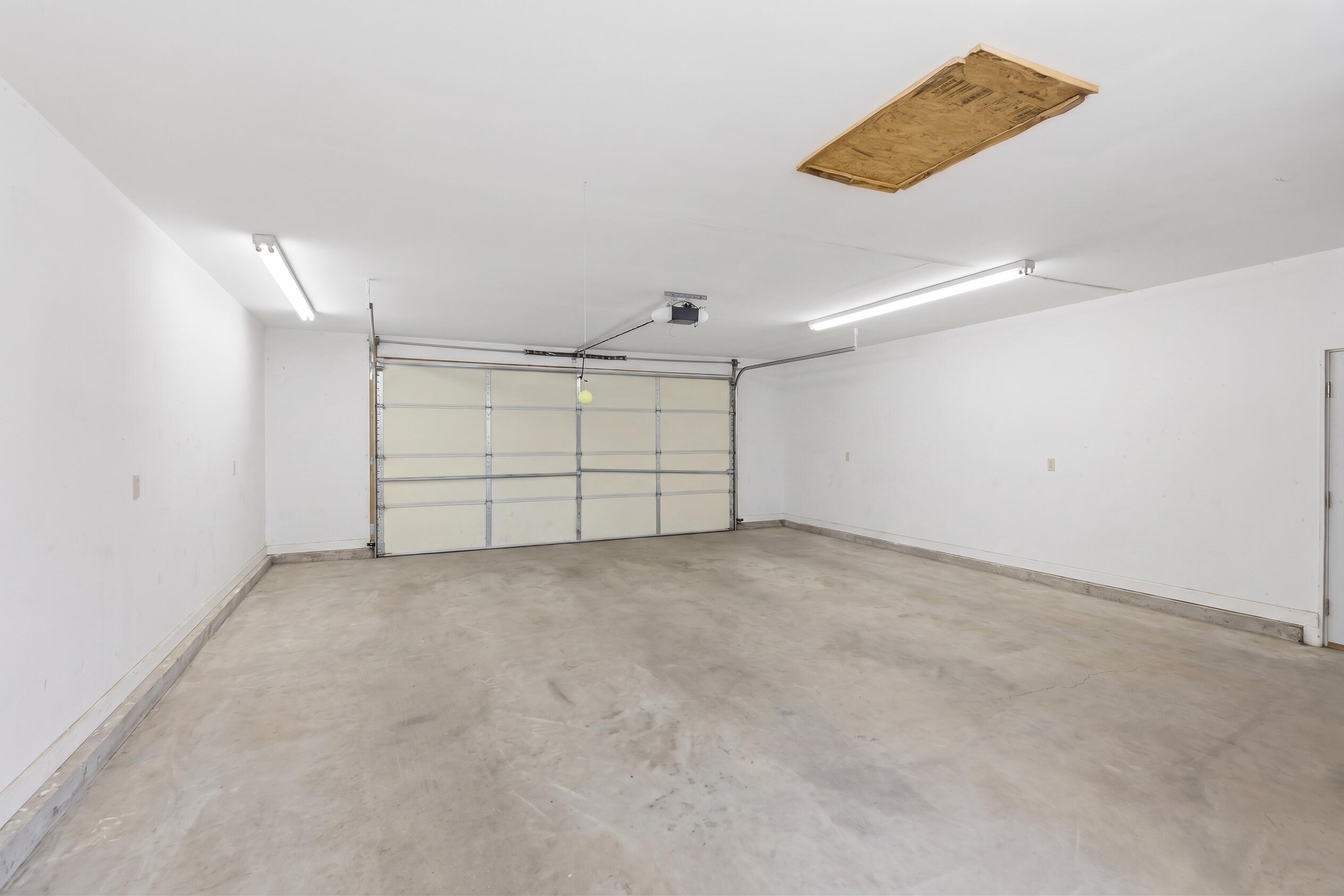 Photo 10 — 102 Romero Drive