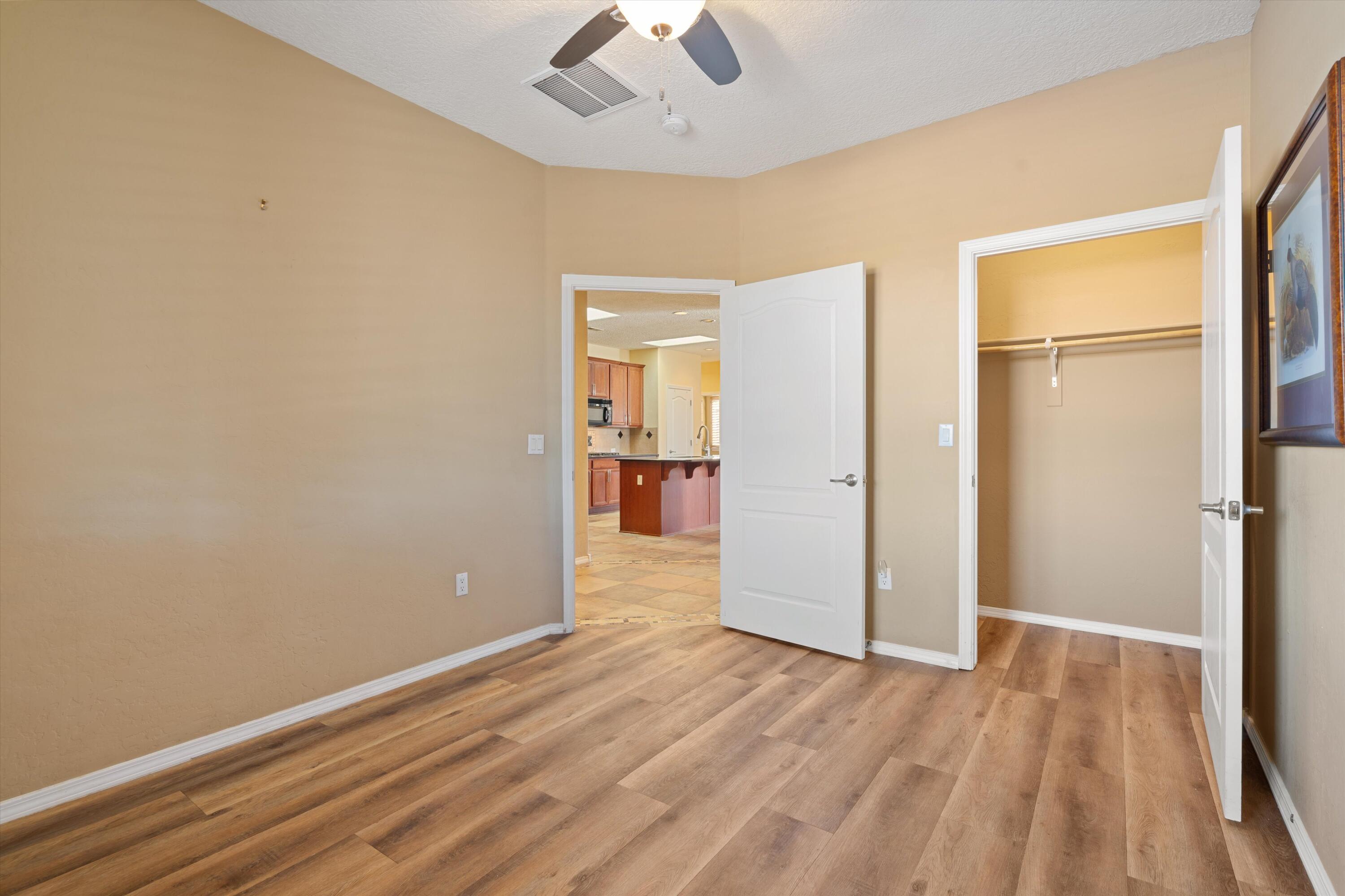 Photo 8 — 848 COTTONWOOD Circle