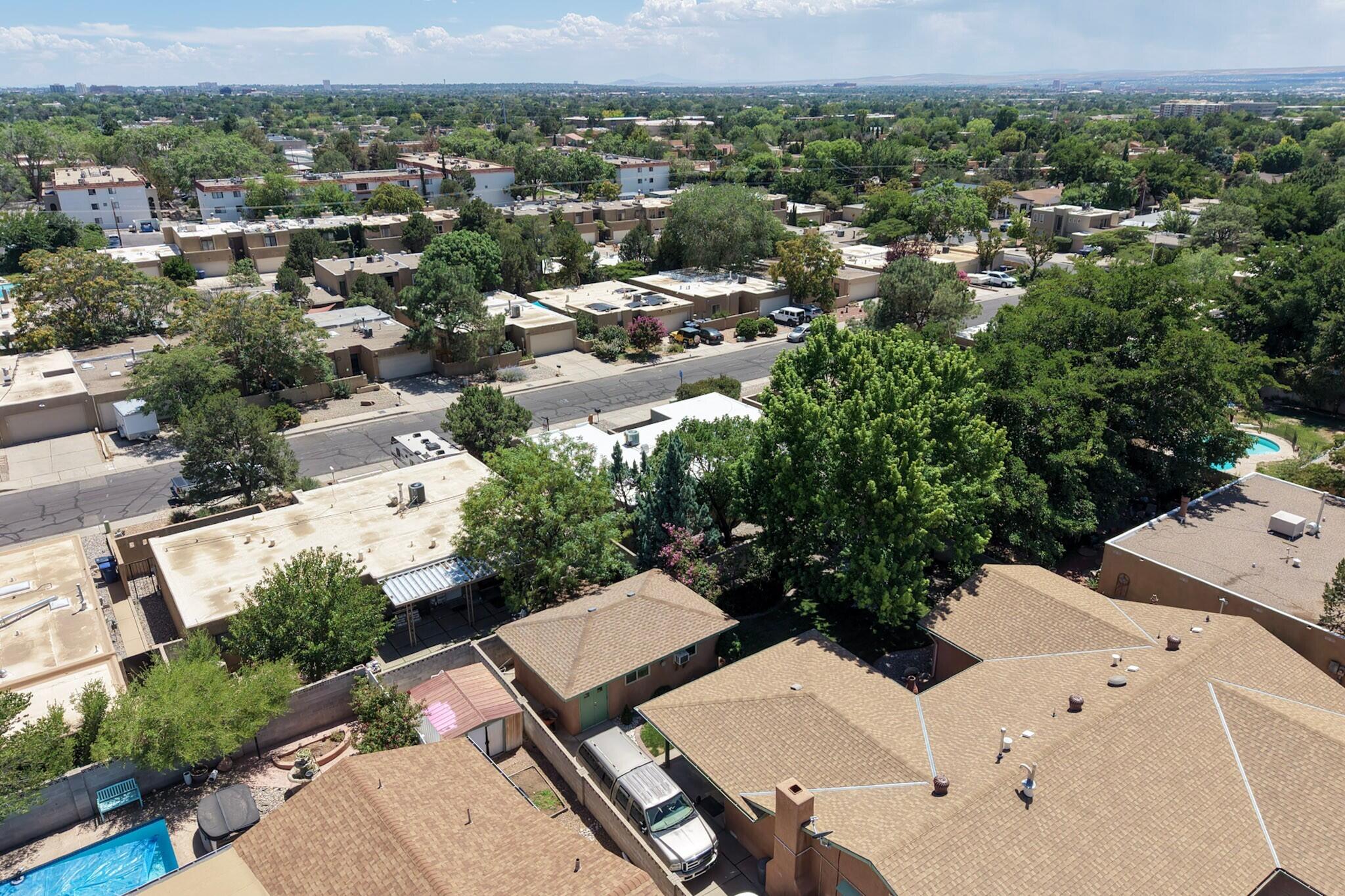 Photo 9 — 6805 Baker Avenue NE