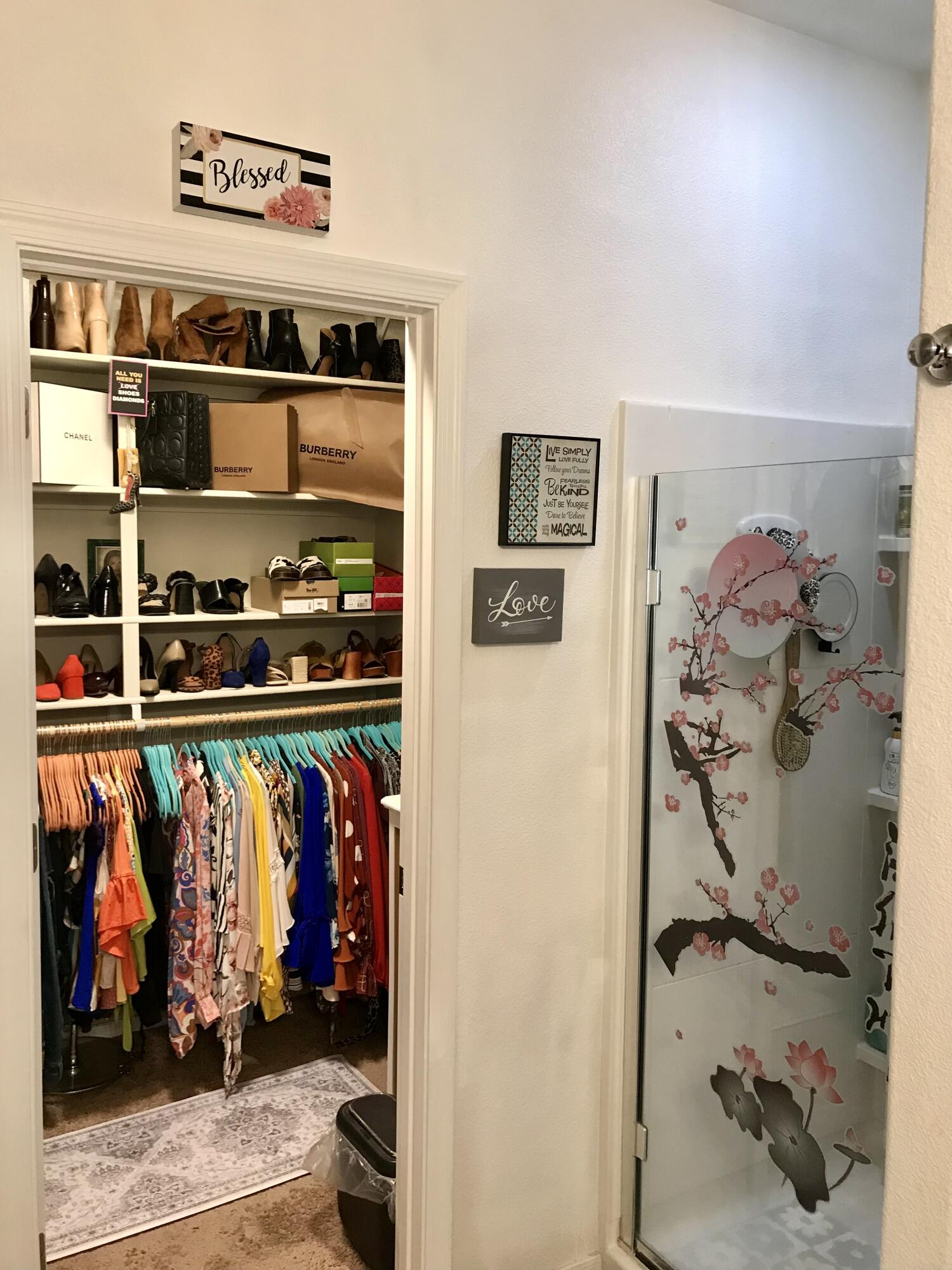 Photo 3 — 10904 Del Carmen Street NW