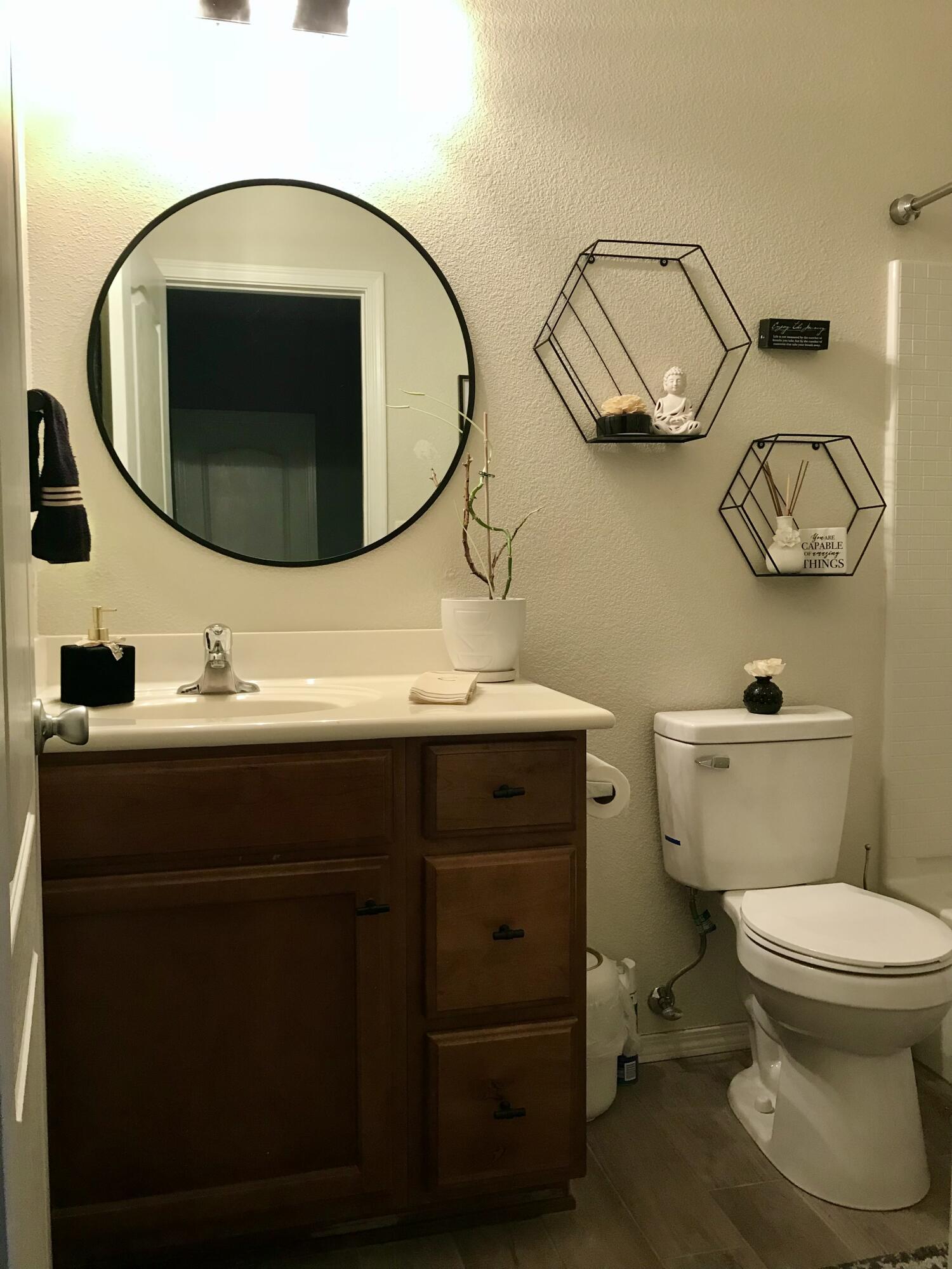 Photo 5 — 10904 Del Carmen Street NW