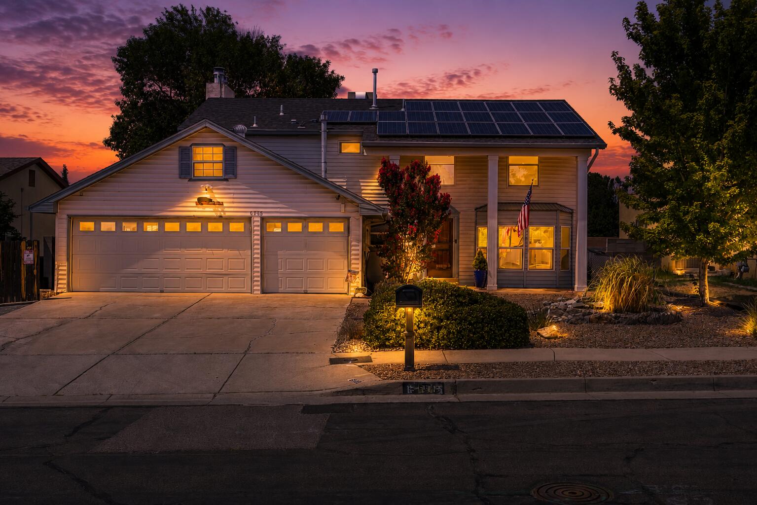 Photo 2 — 6845 Vivian Drive NE