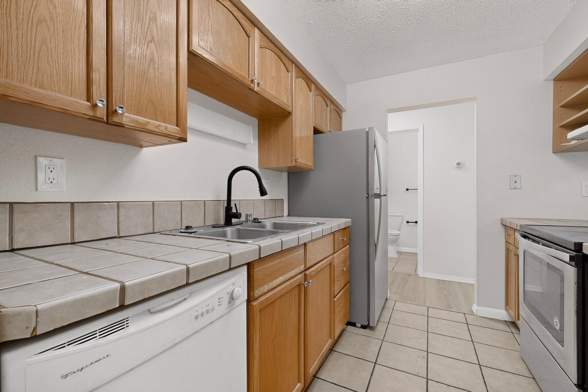Photo 19 — 3859 Montgomery Boulevard NE APT 1321