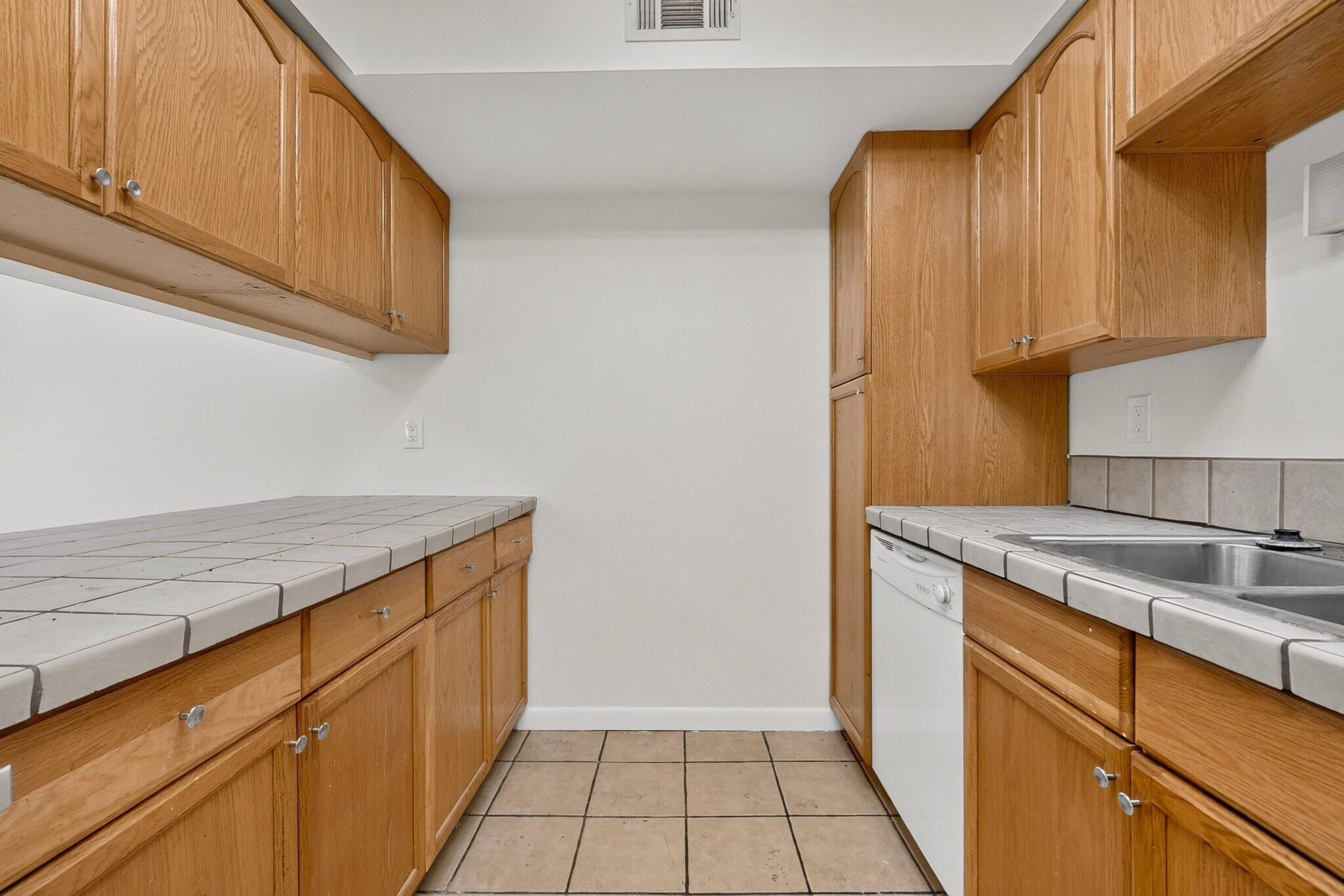Photo 16 — 3859 Montgomery Boulevard NE APT 1321