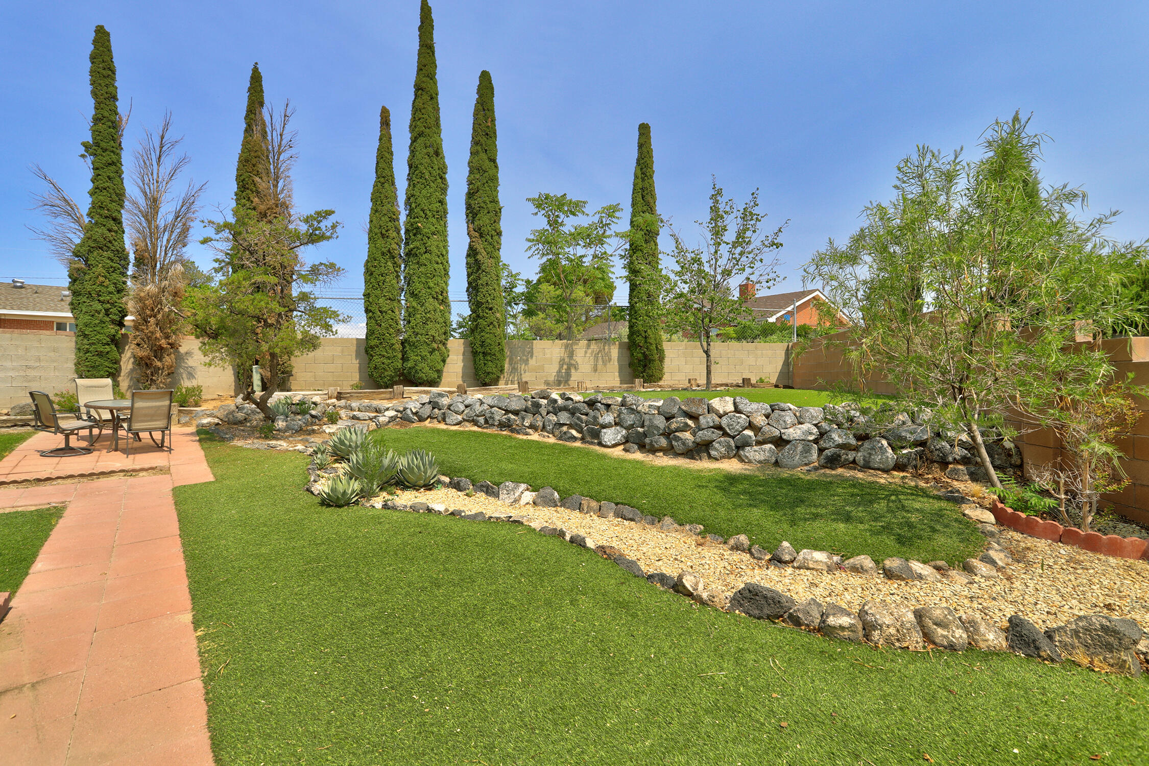 Photo 17 — 529 La Bajada Court NW