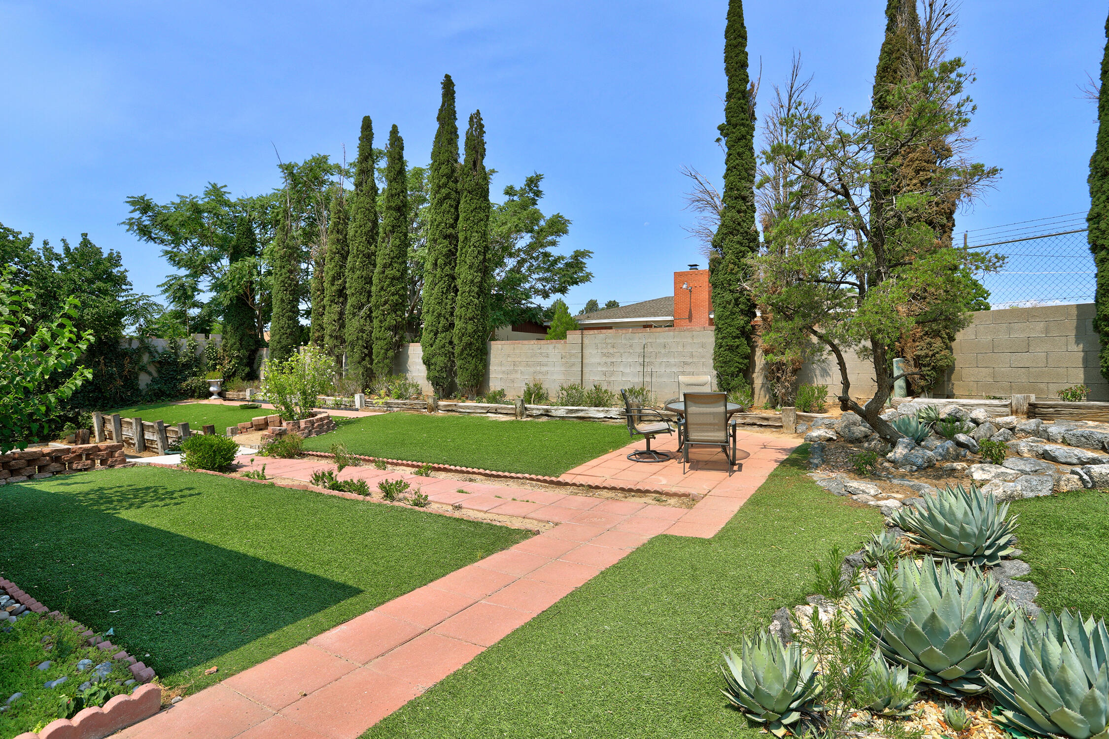 Photo 16 — 529 La Bajada Court NW