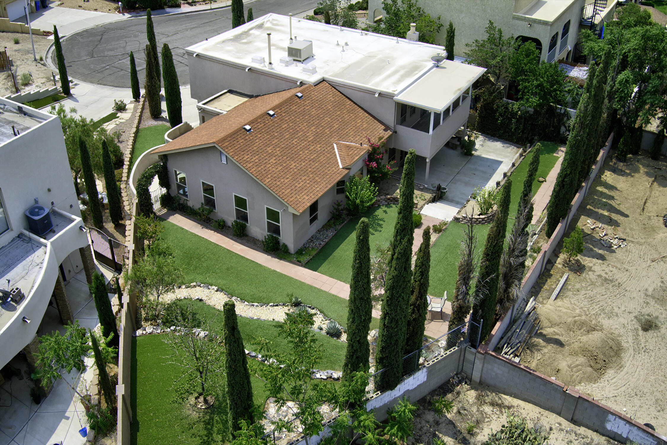 Photo 13 — 529 La Bajada Court NW