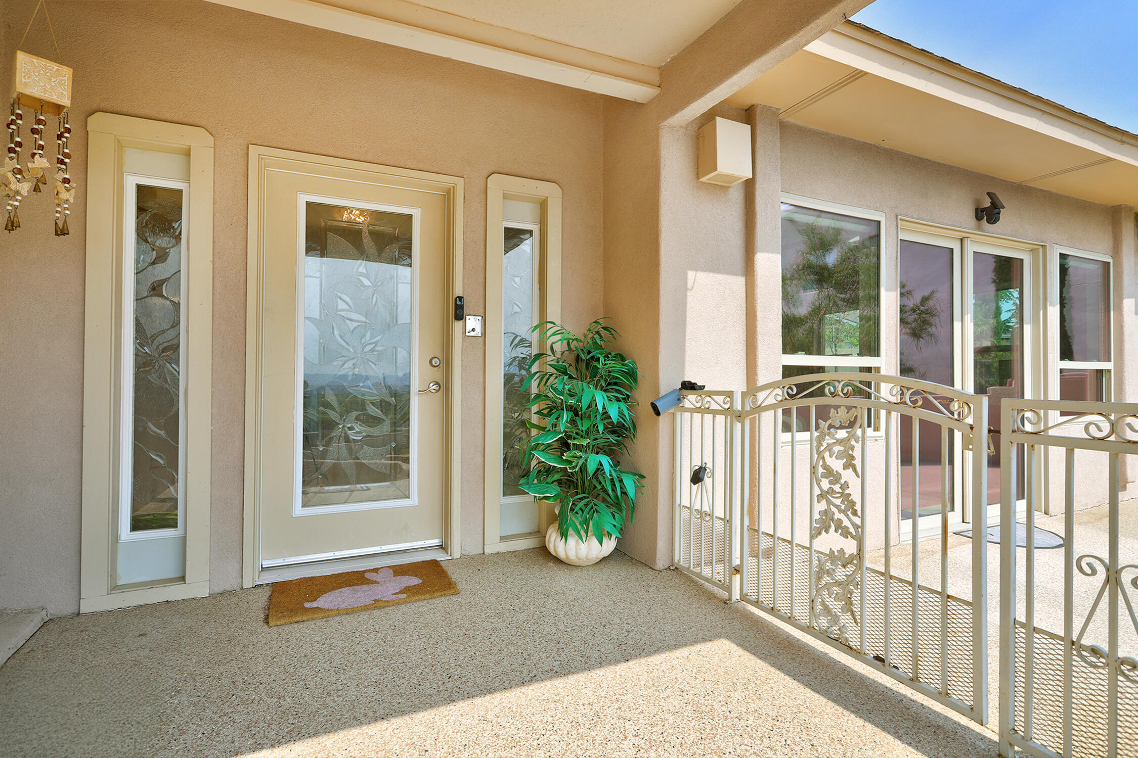 Photo 4 — 529 La Bajada Court NW