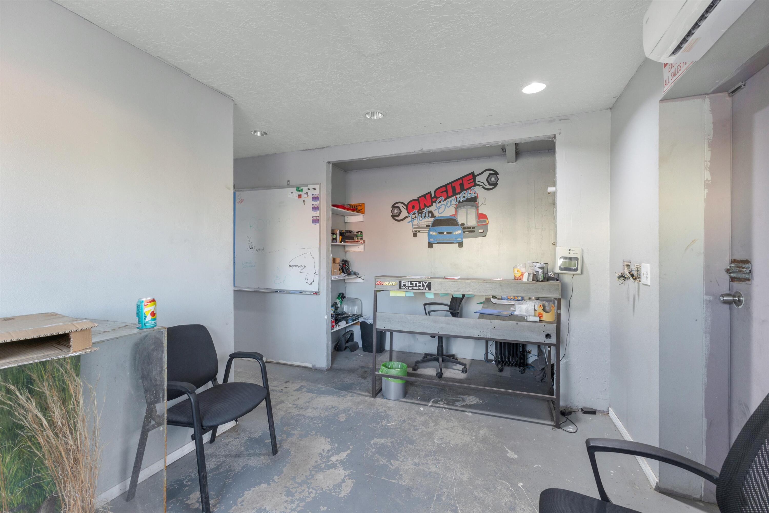 Photo 7 — 616 Coso Avenue SE