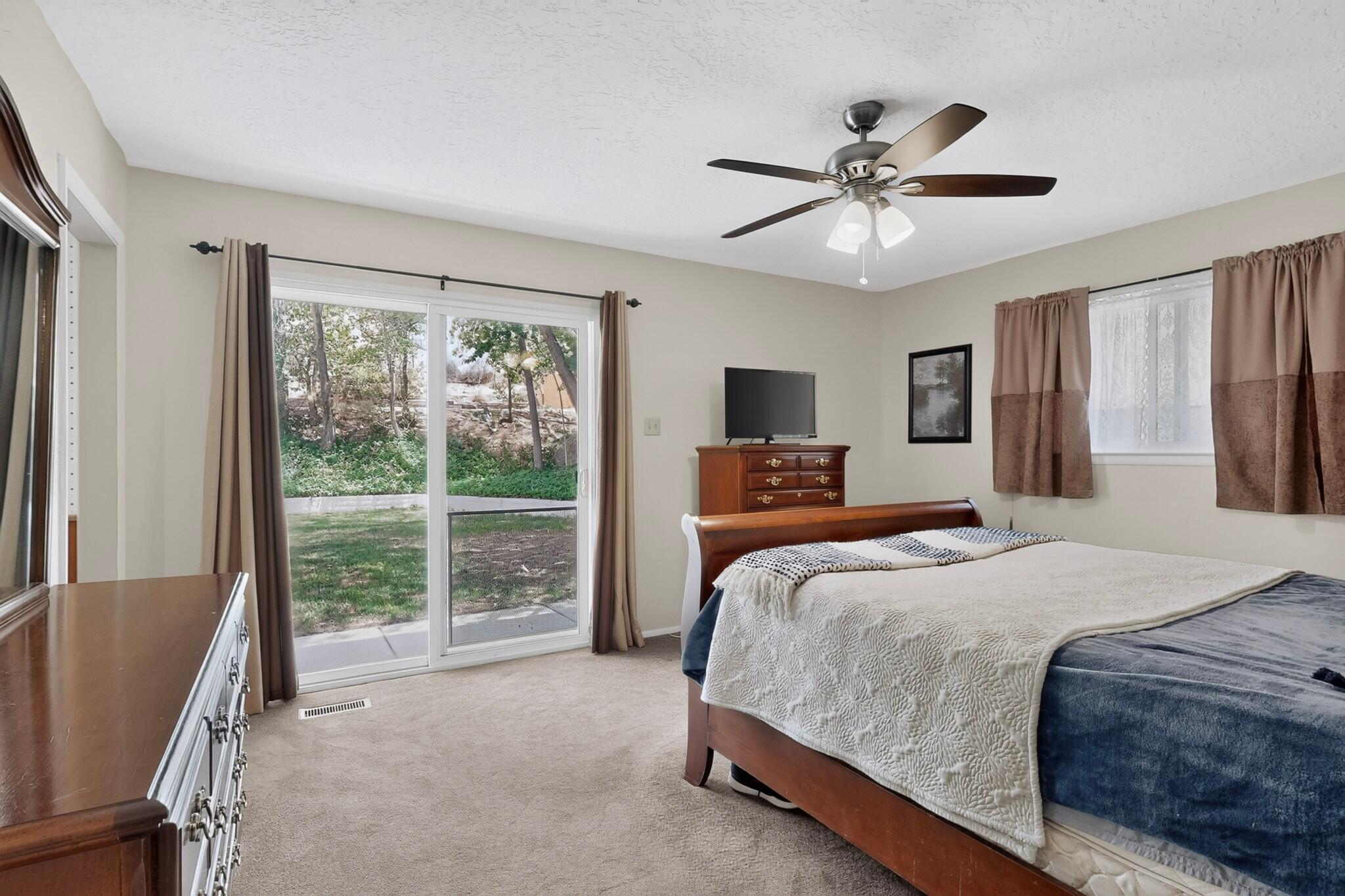 Photo 19 — 4600 Sunset Canyon Place NE