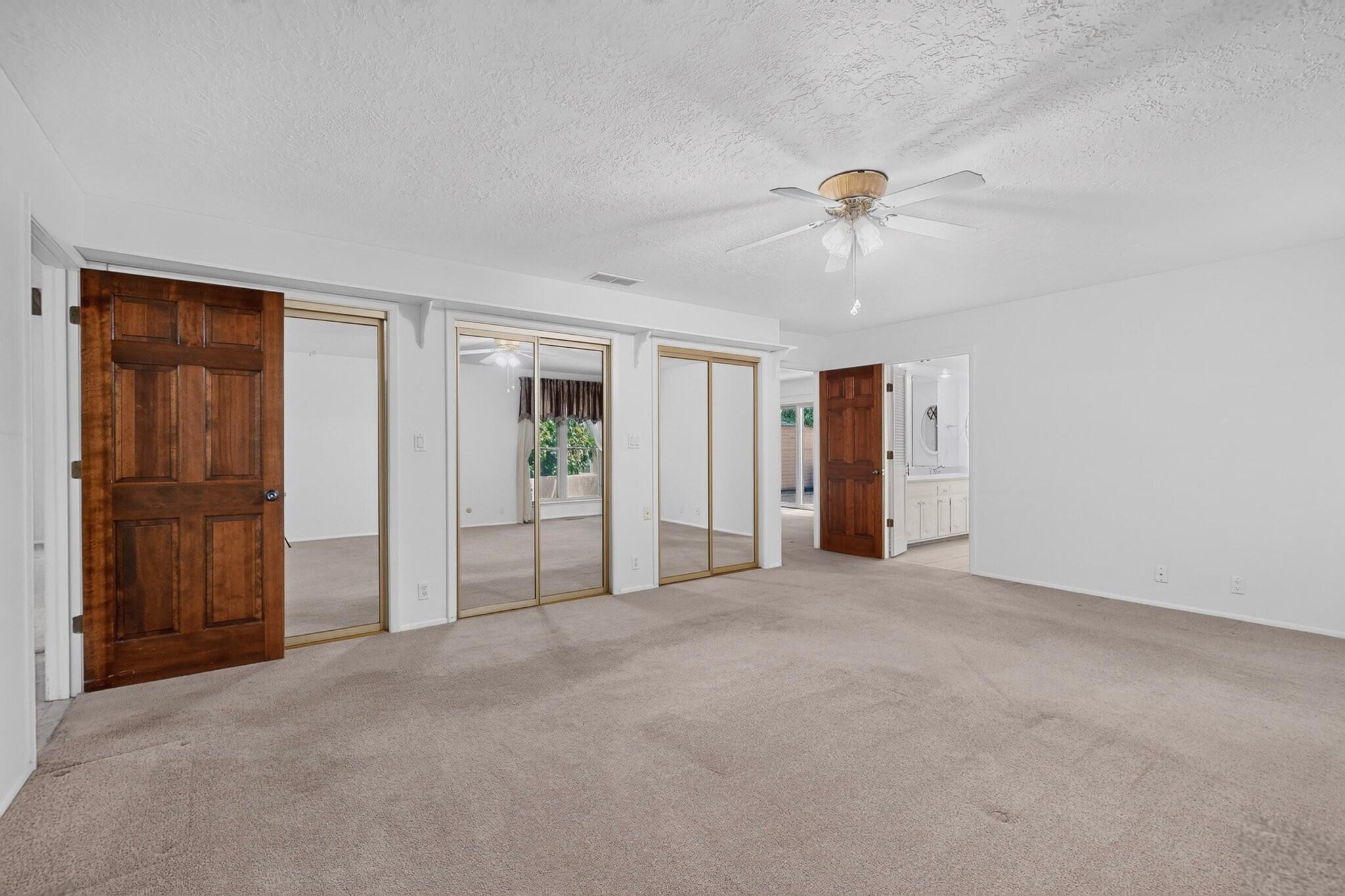 Photo 17 — 6100 Rio Hondo Drive NE