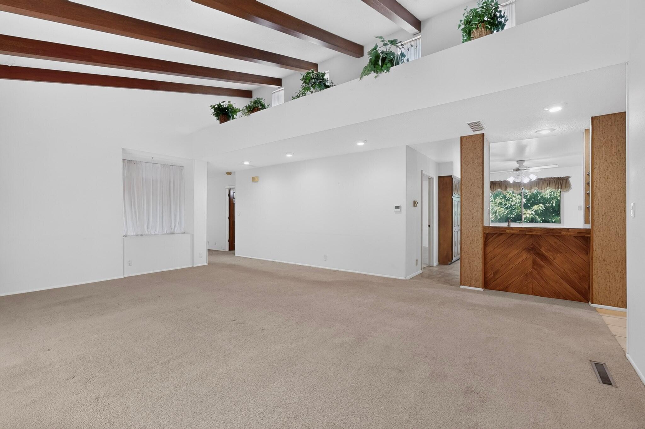 Photo 5 — 6100 Rio Hondo Drive NE