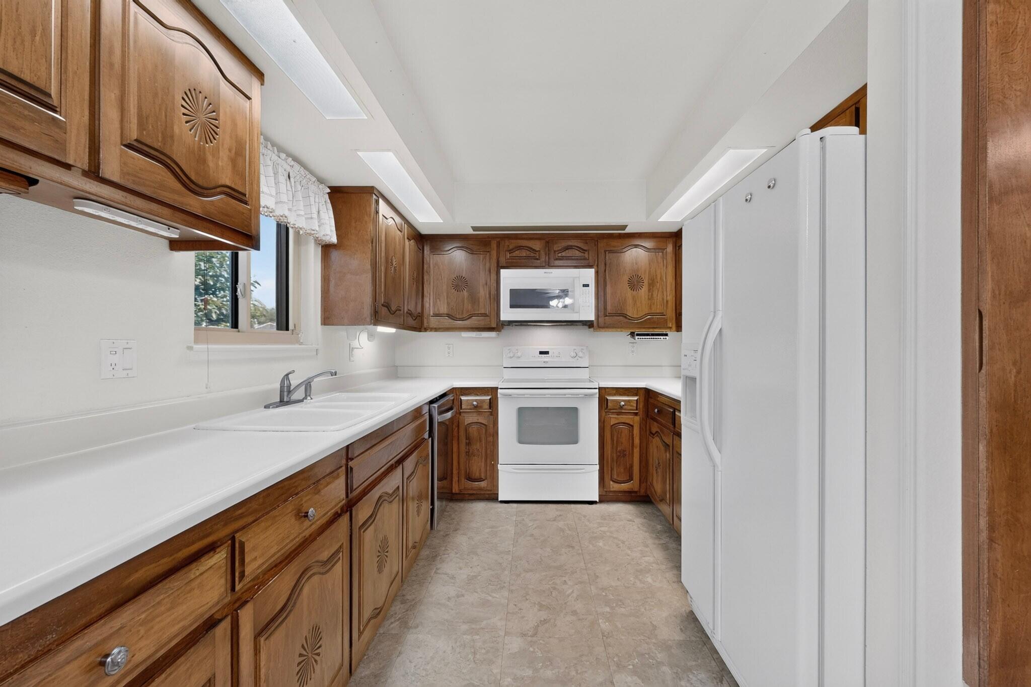 Photo 9 — 6100 Rio Hondo Drive NE