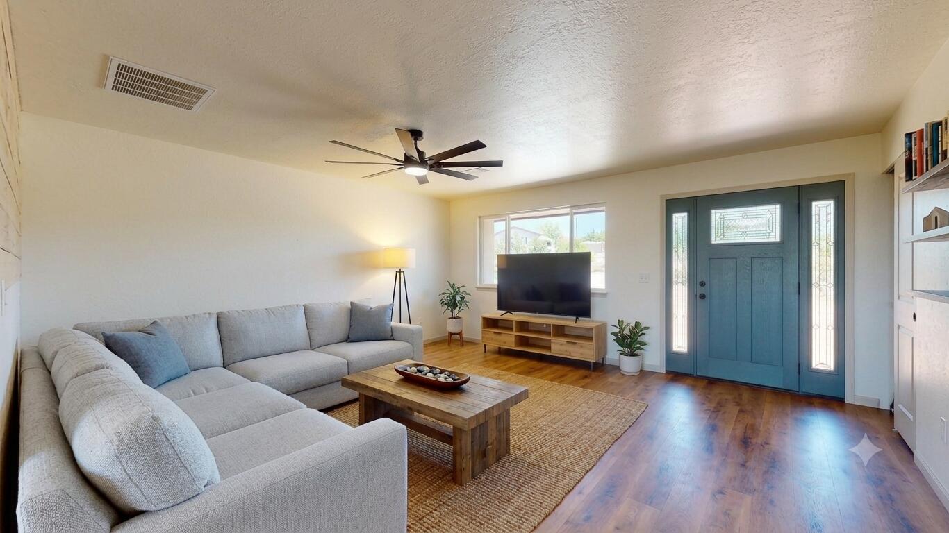 Photo 16 — 14304 Oakwood Place NE
