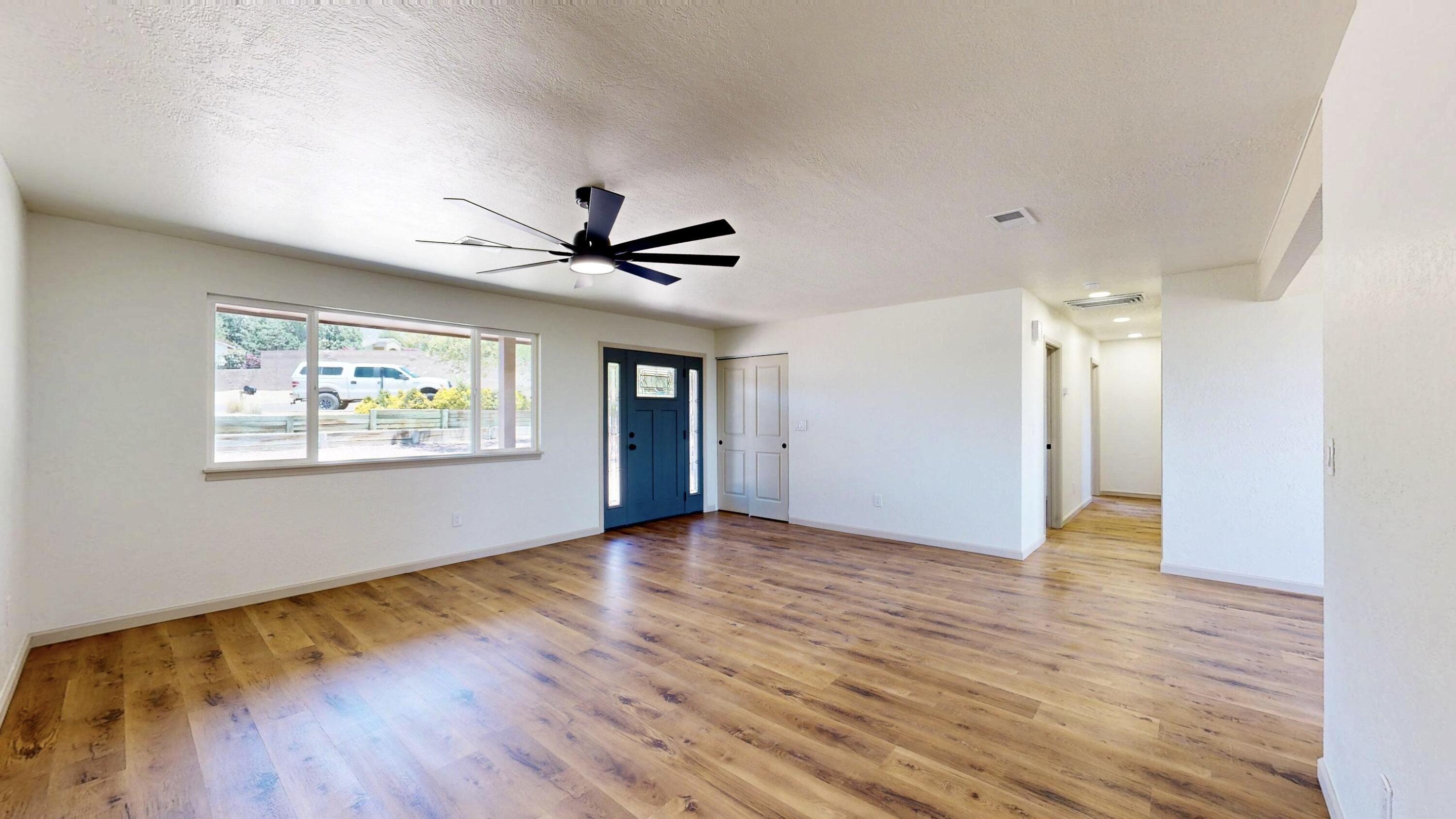 Photo 18 — 14304 Oakwood Place NE