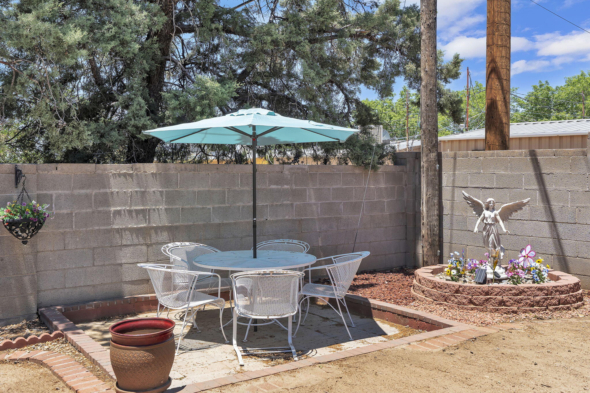 Photo 9 — 5909 Woodford Drive NE