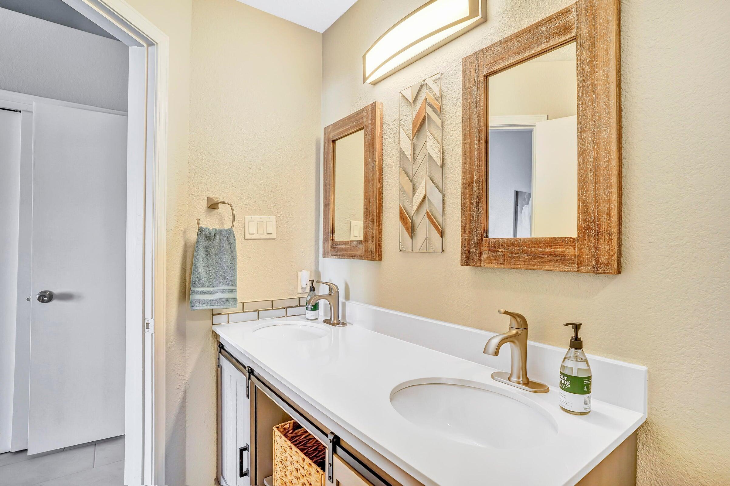 Photo 7 — 5216 Bogart Street NW