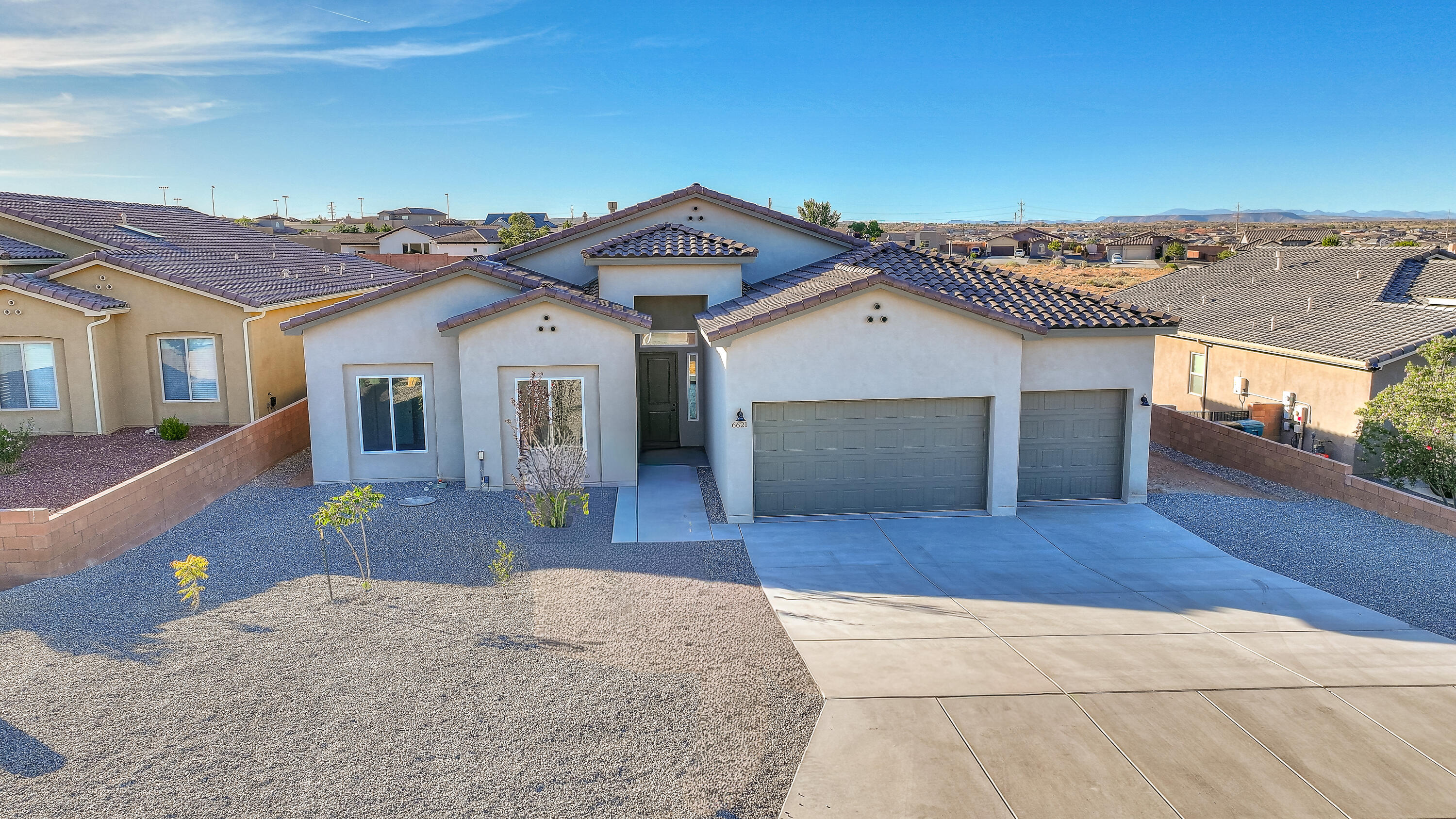 Photo 16 — 6621 Icarian Road NE
