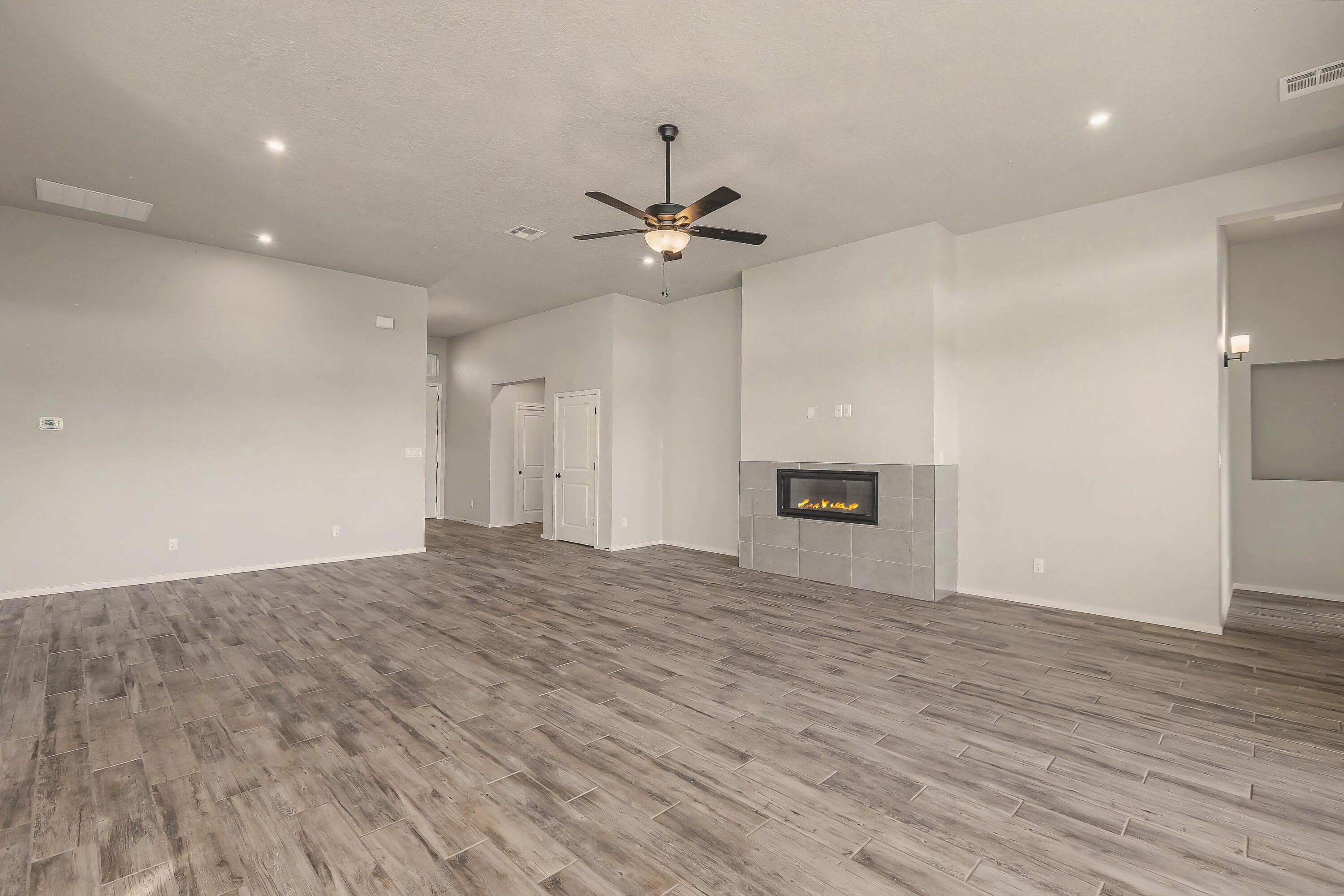 Photo 19 — 6621 Icarian Road NE