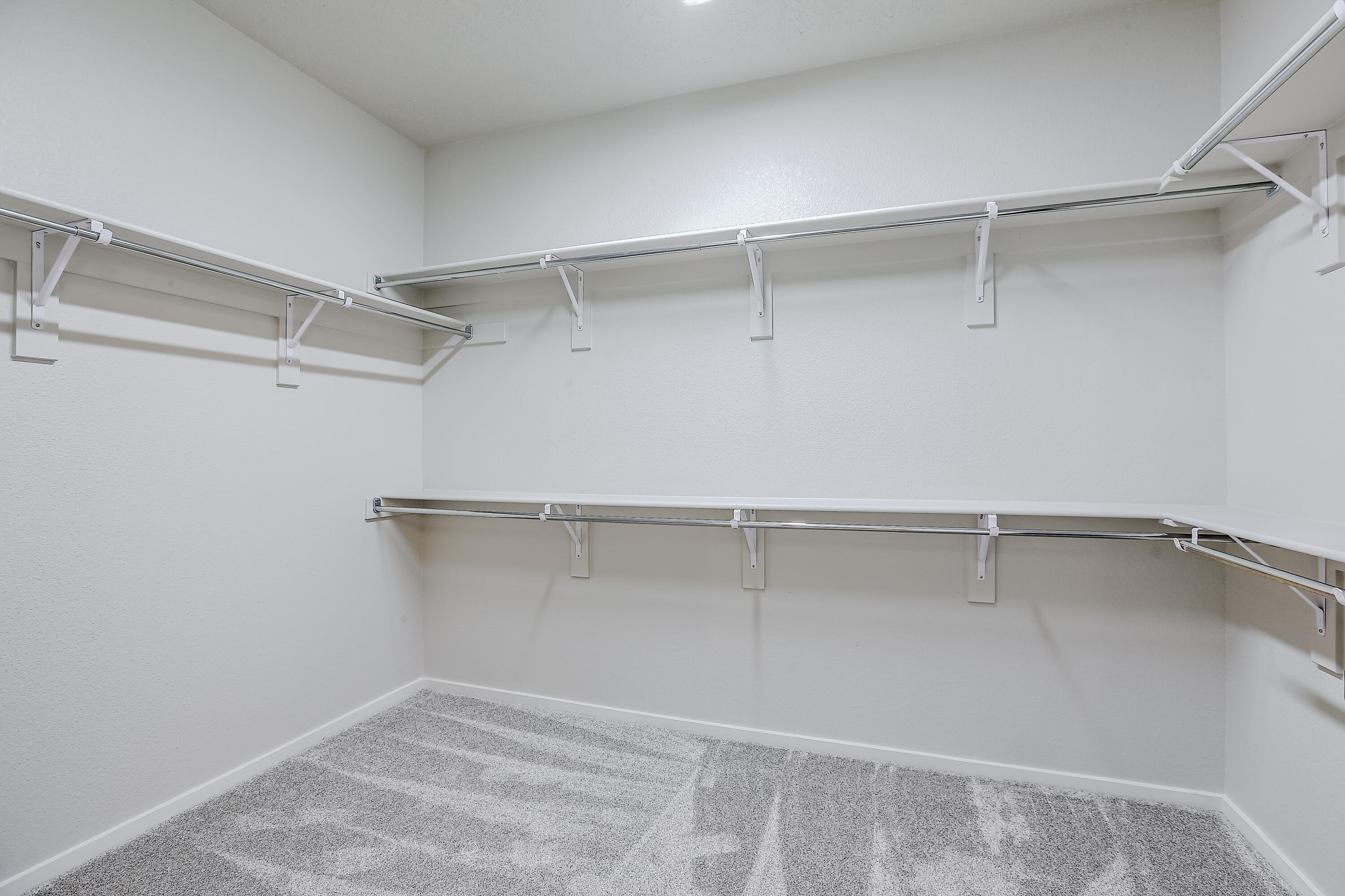 Photo 11 — 6621 Icarian Road NE