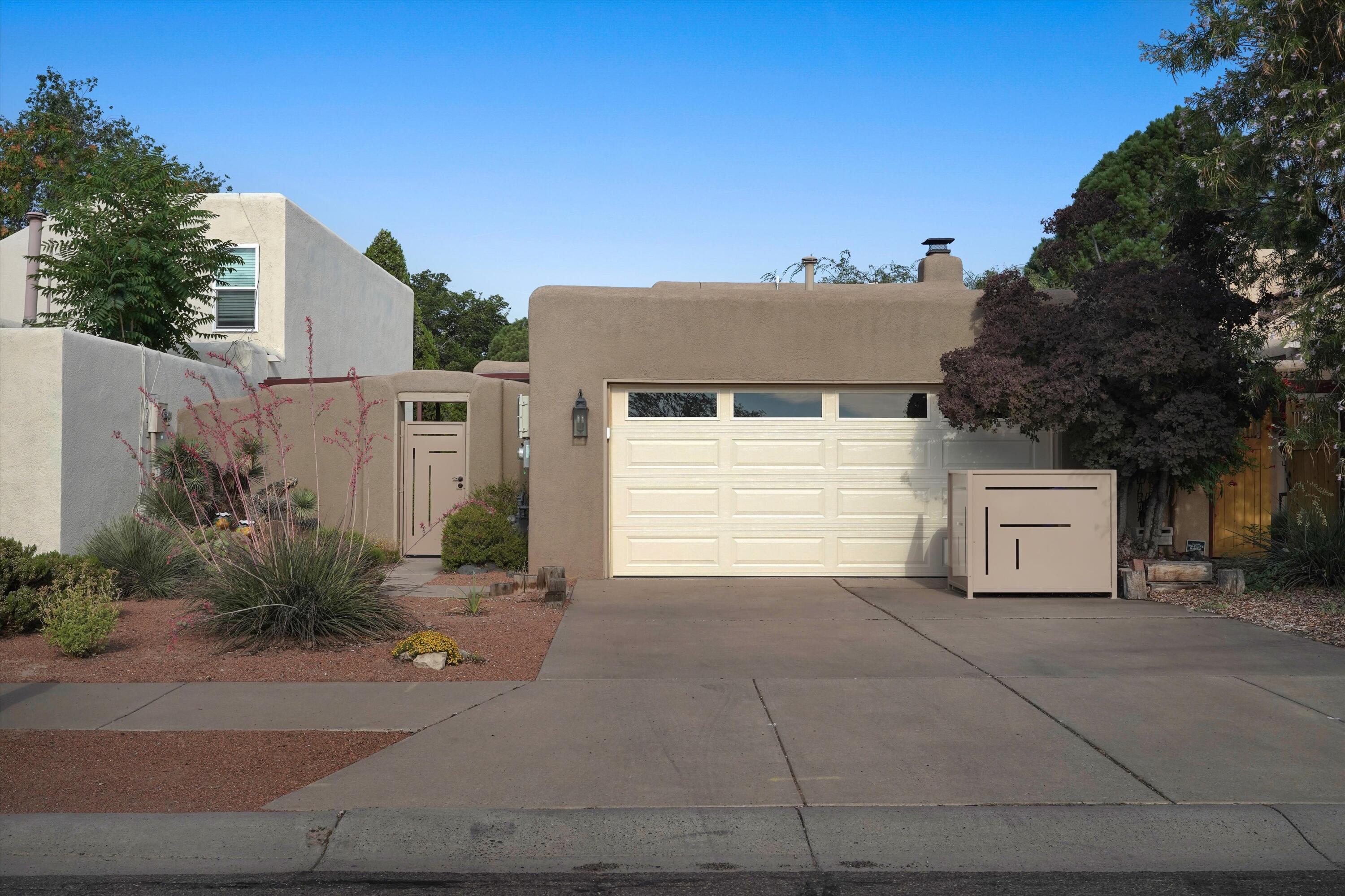 5227 Saratoga Drive NW