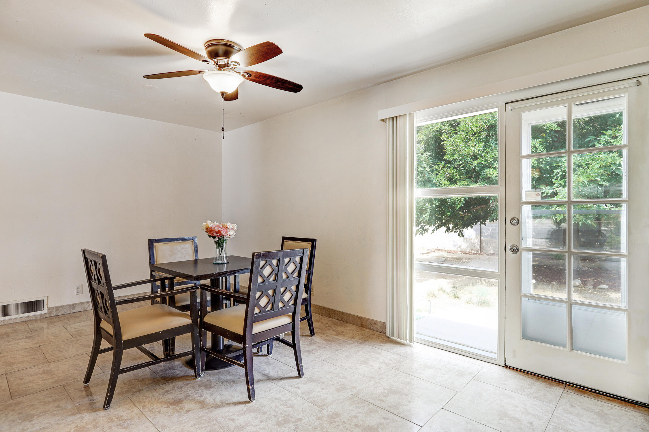 Photo 3 — 1317 Parsifal Street NE
