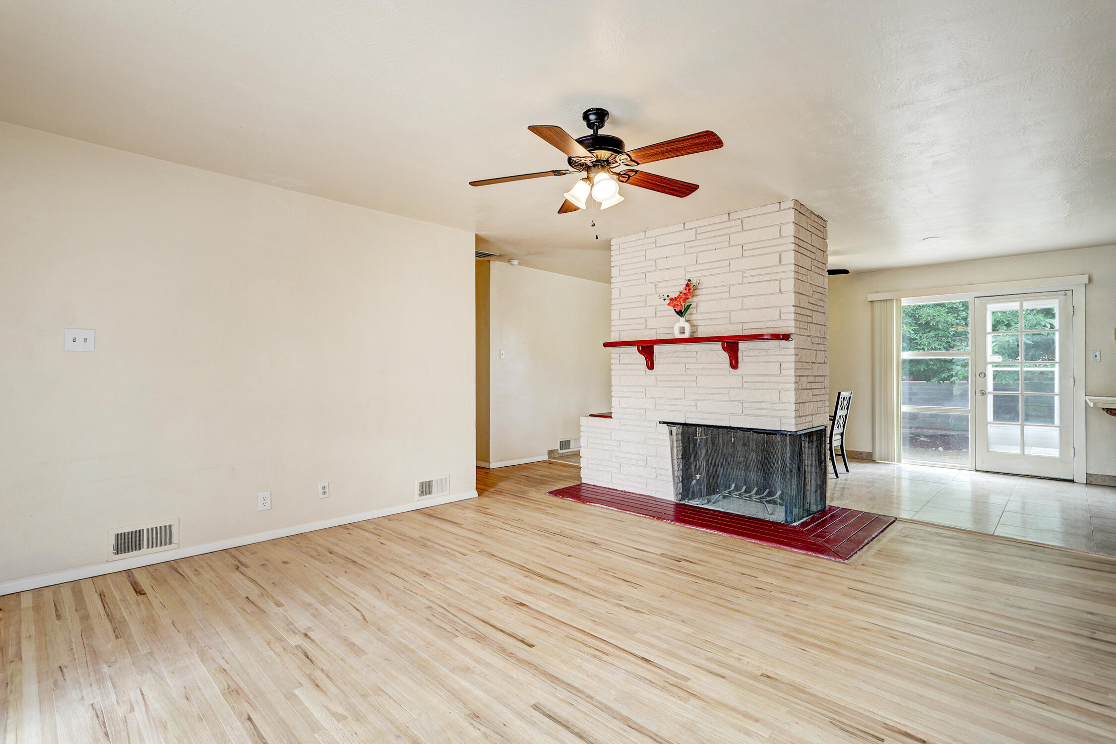 Photo 20 — 1317 Parsifal Street NE