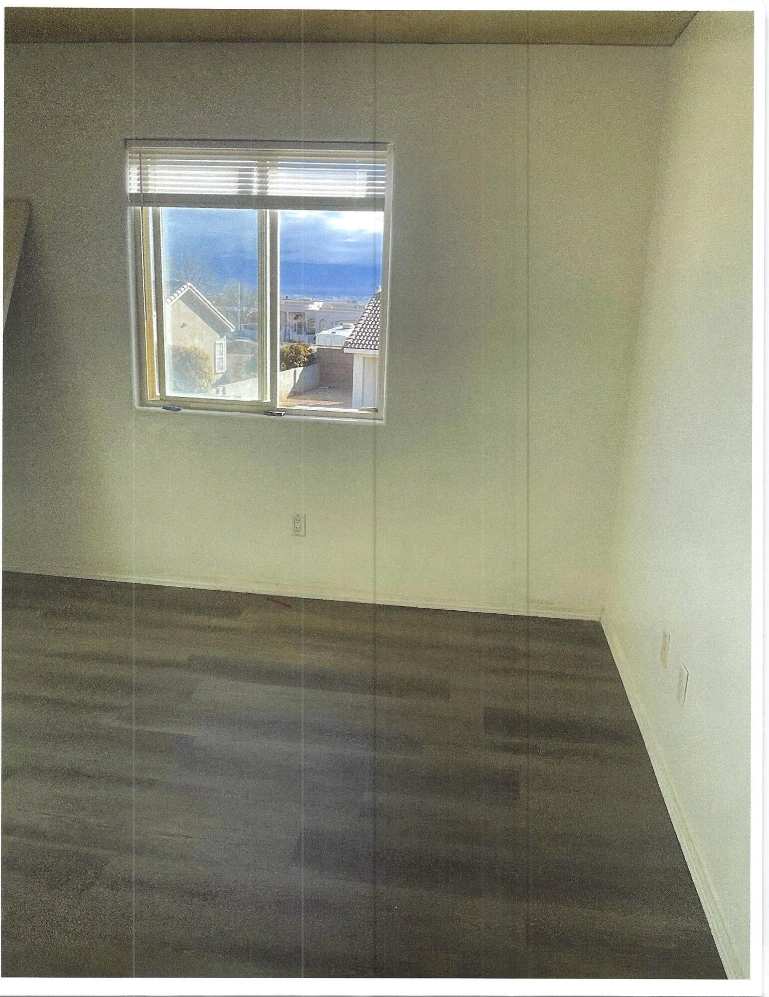 Photo 4 — 1635 Corte Del Sol NW