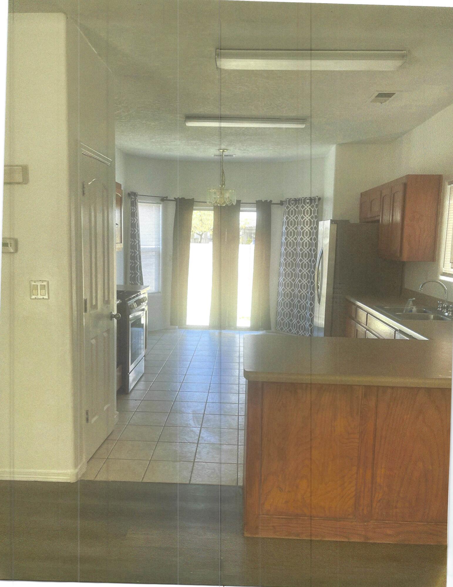 Photo 6 — 1635 Corte Del Sol NW