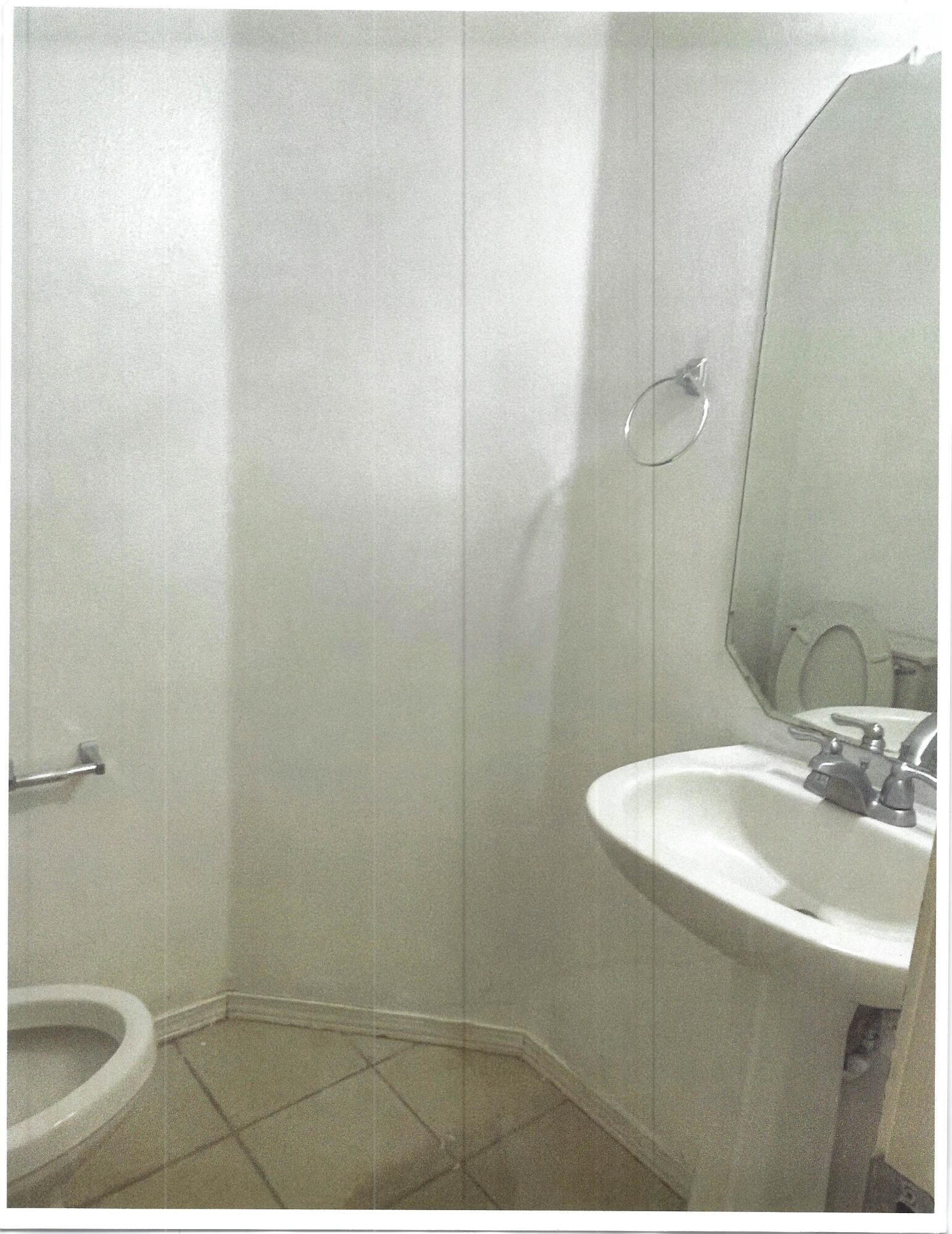 Photo 13 — 1635 Corte Del Sol NW