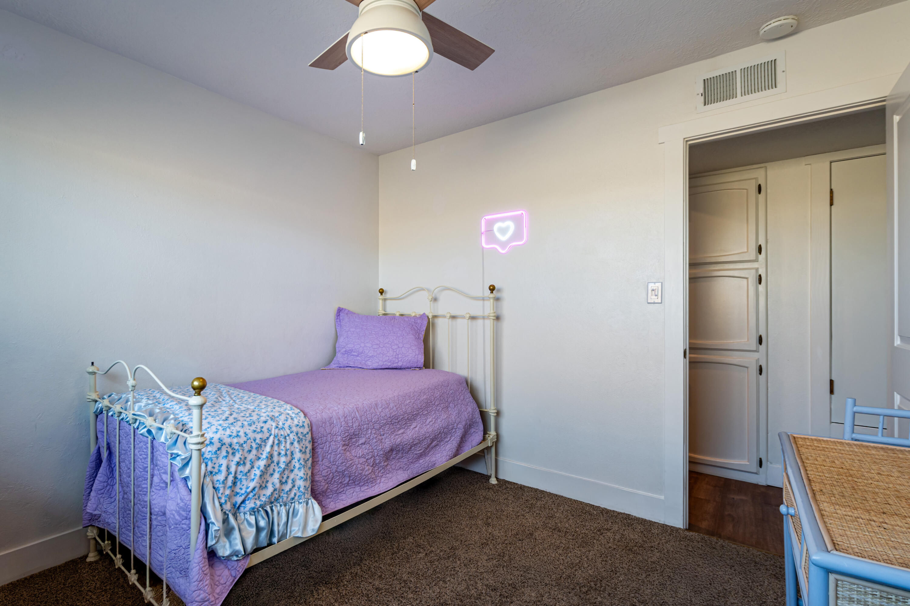 Photo 9 — 9600 Lona Lane NE