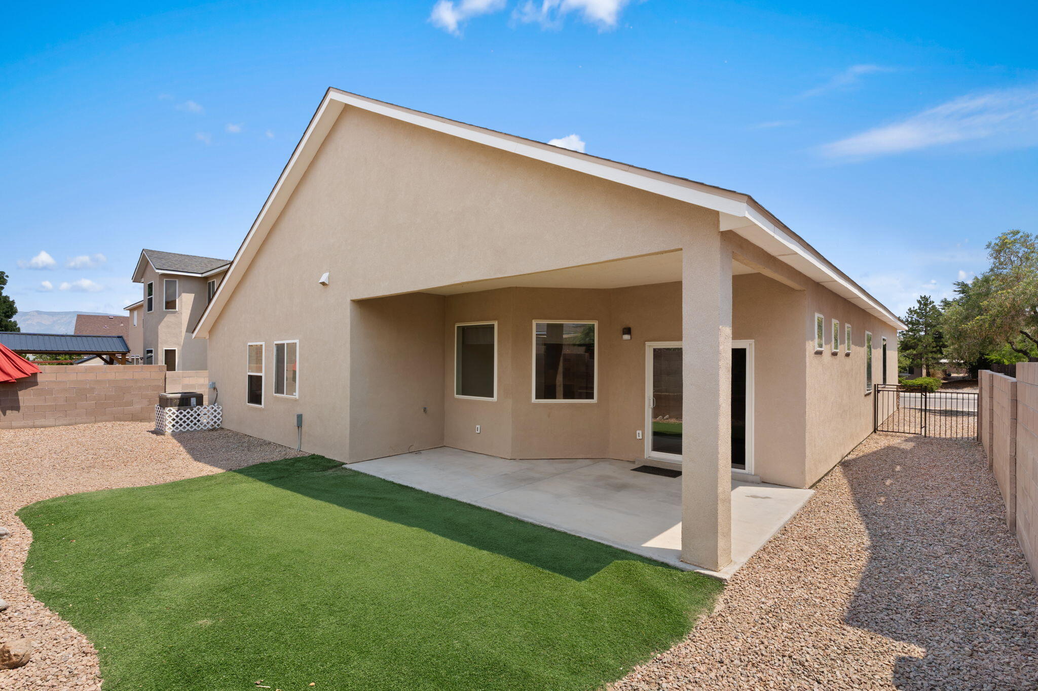 Photo 9 — 2105 Palenque Drive SE