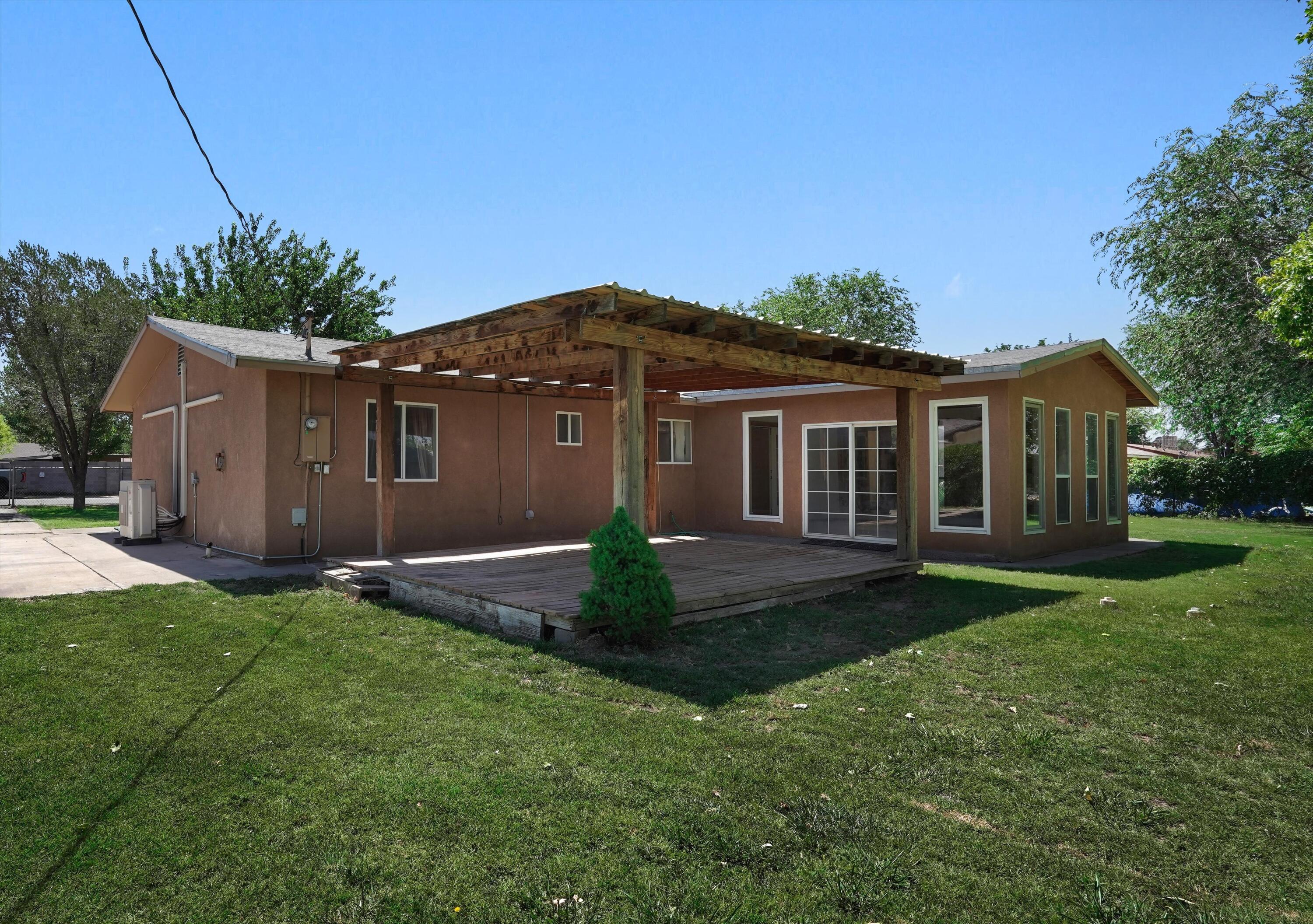Photo 10 — 5627 Cletsoway Drive SW