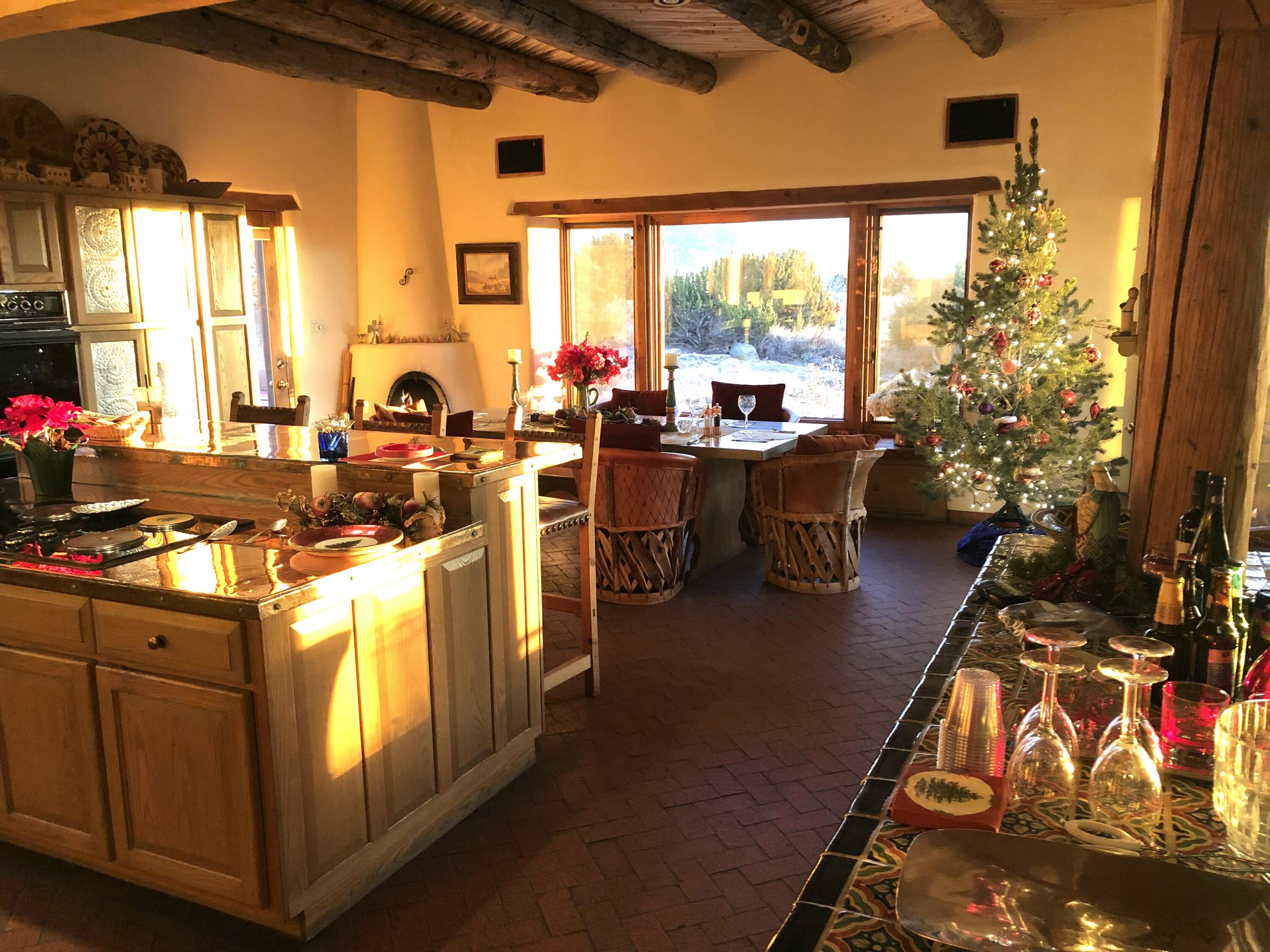 Photo 7 — 72 Pinon Hill Place NE