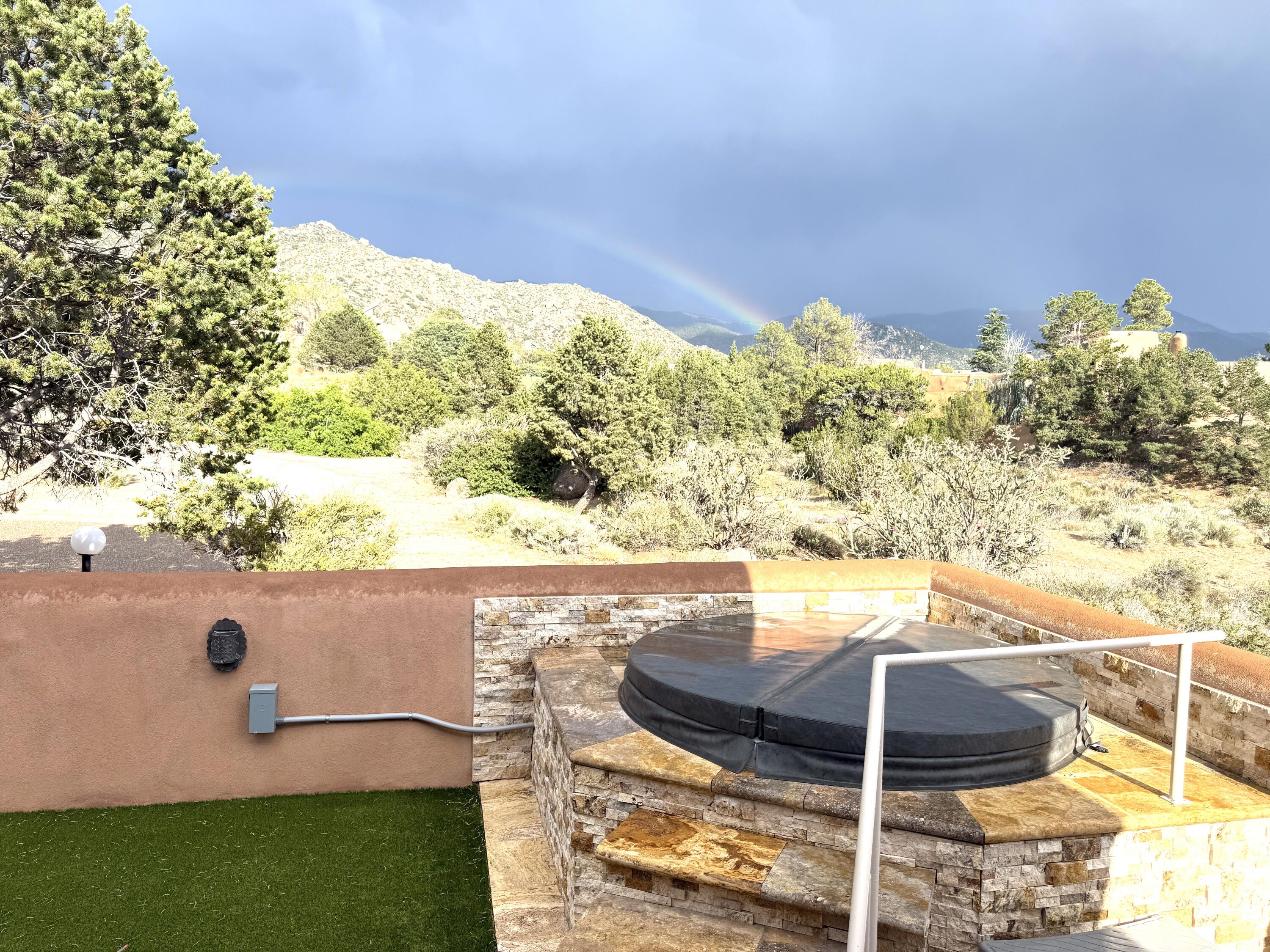 Photo 2 — 72 Pinon Hill Place NE