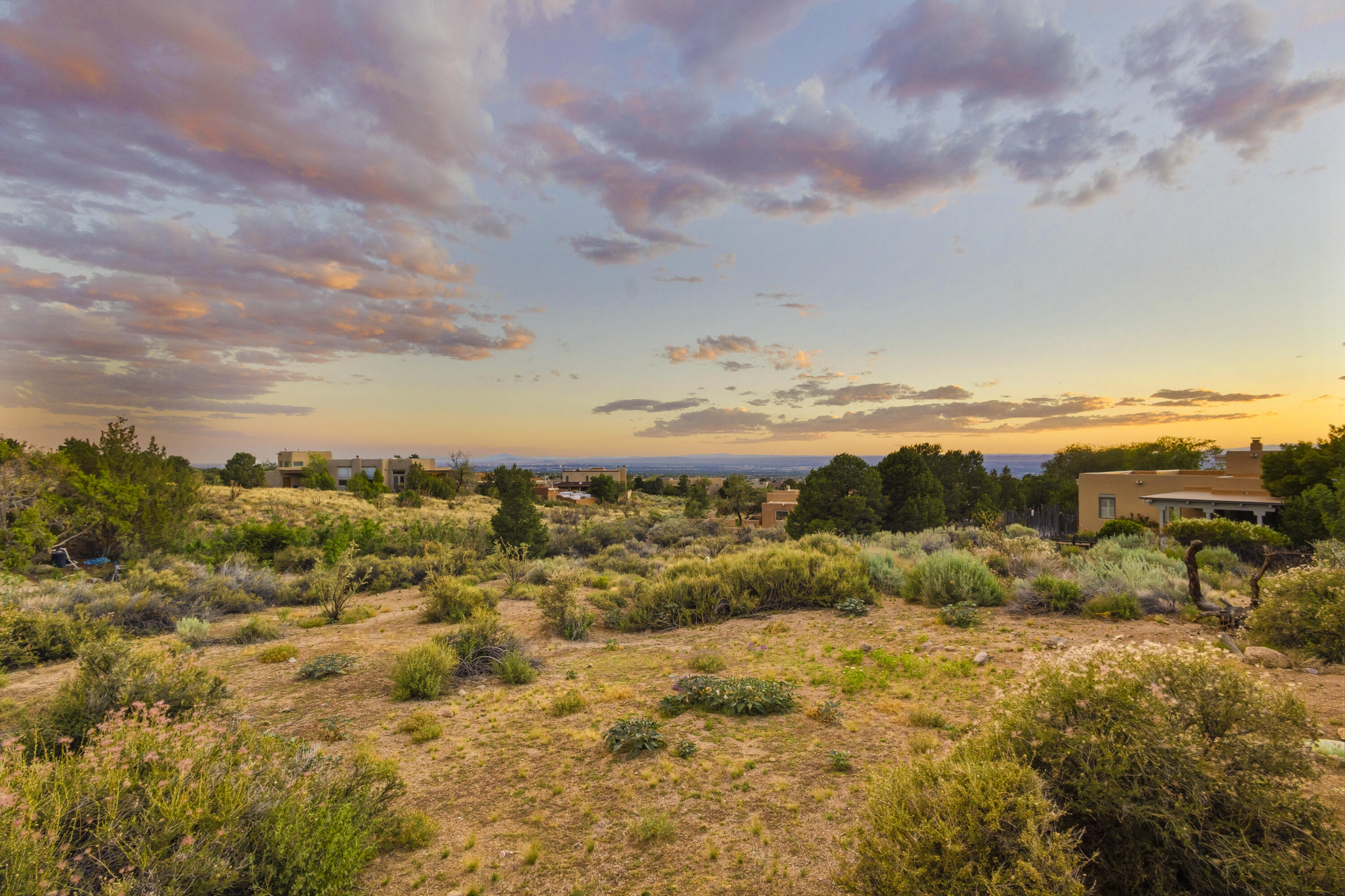 Photo 16 — 72 Pinon Hill Place NE