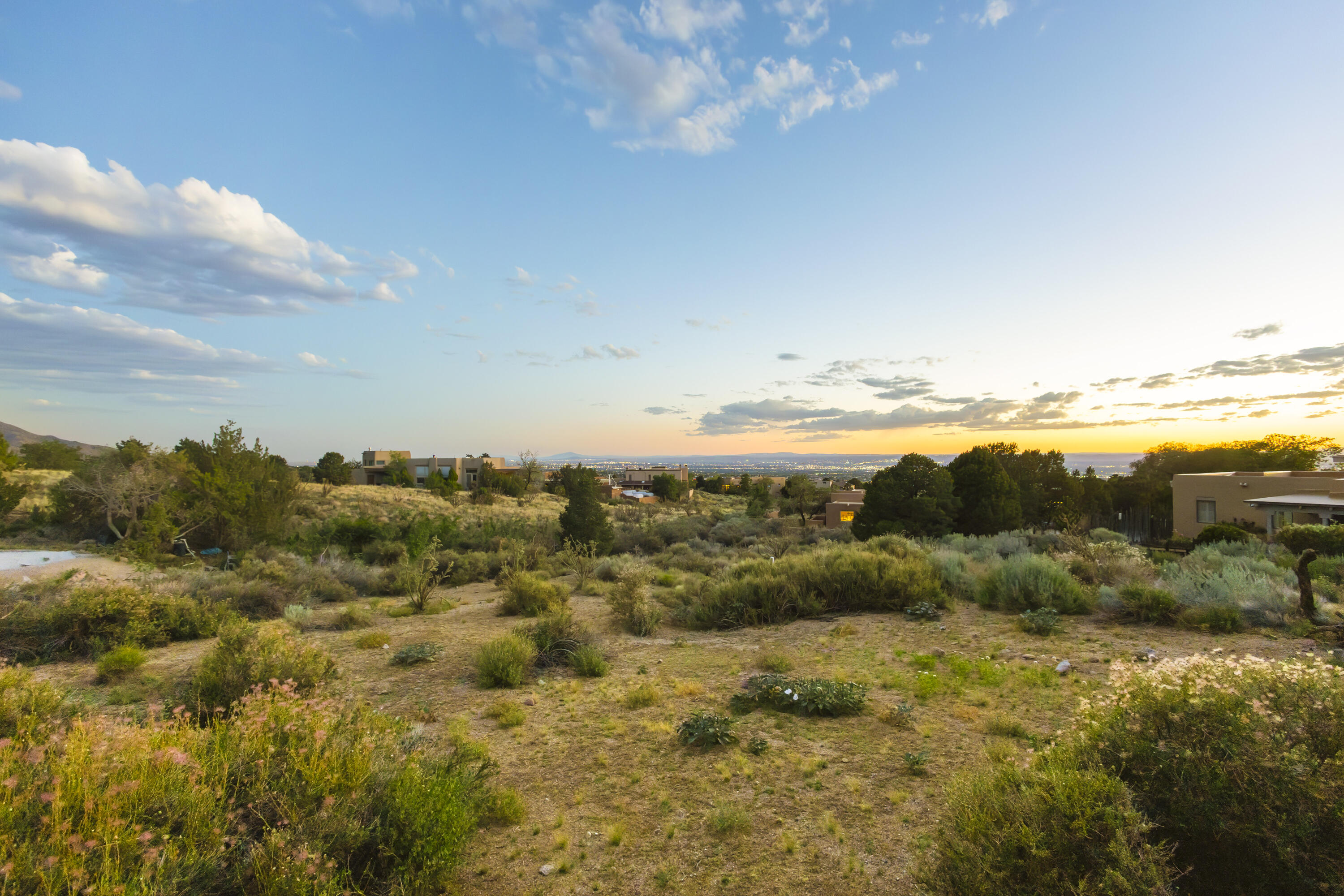 Photo 13 — 72 Pinon Hill Place NE