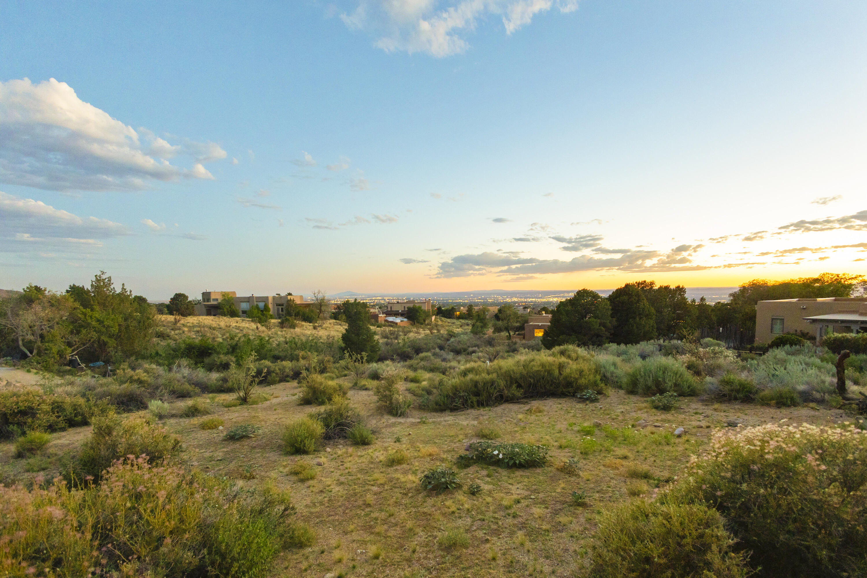 Photo 12 — 72 Pinon Hill Place NE