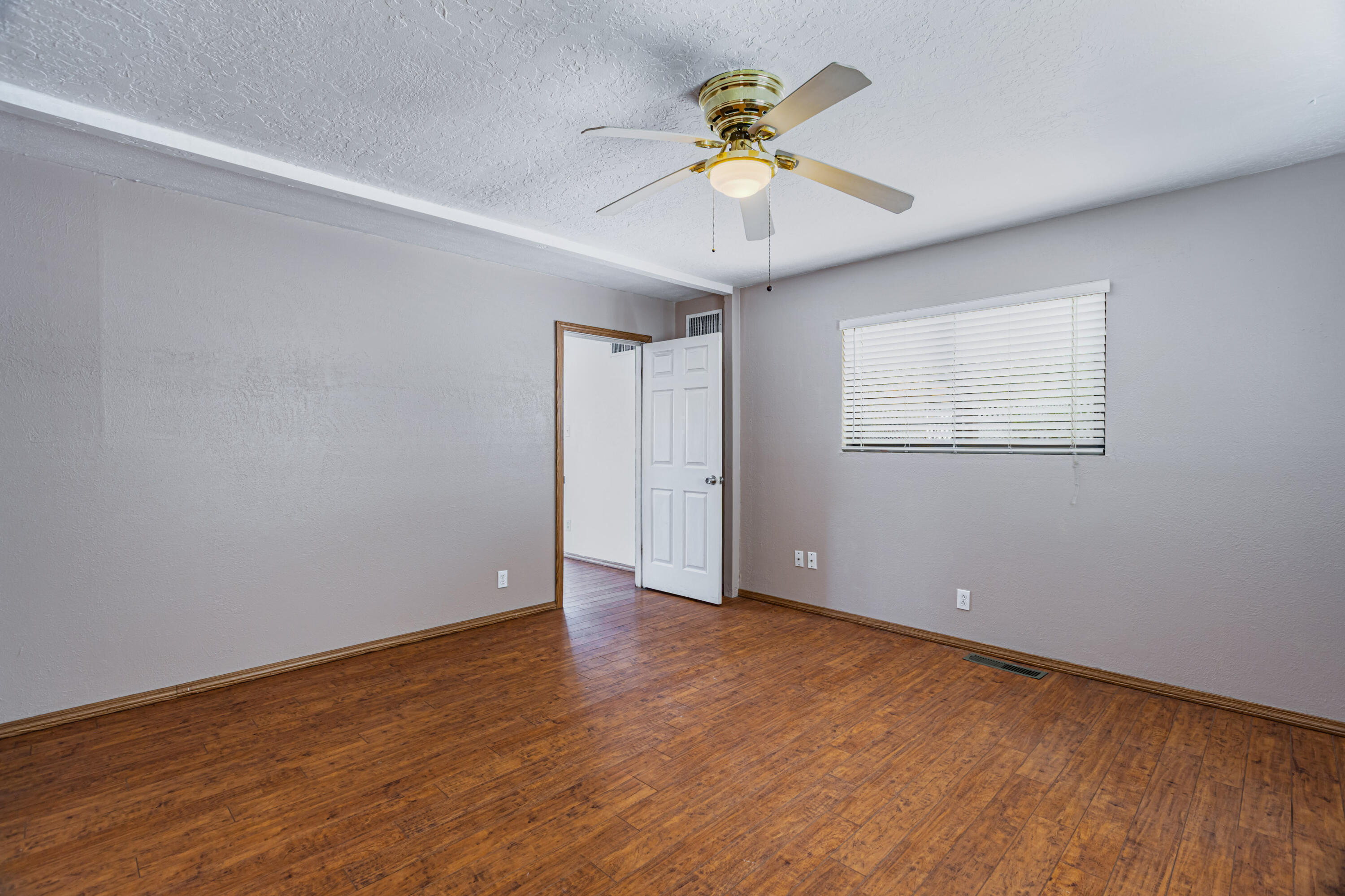 Photo 20 — 5420 Mountain Road NE