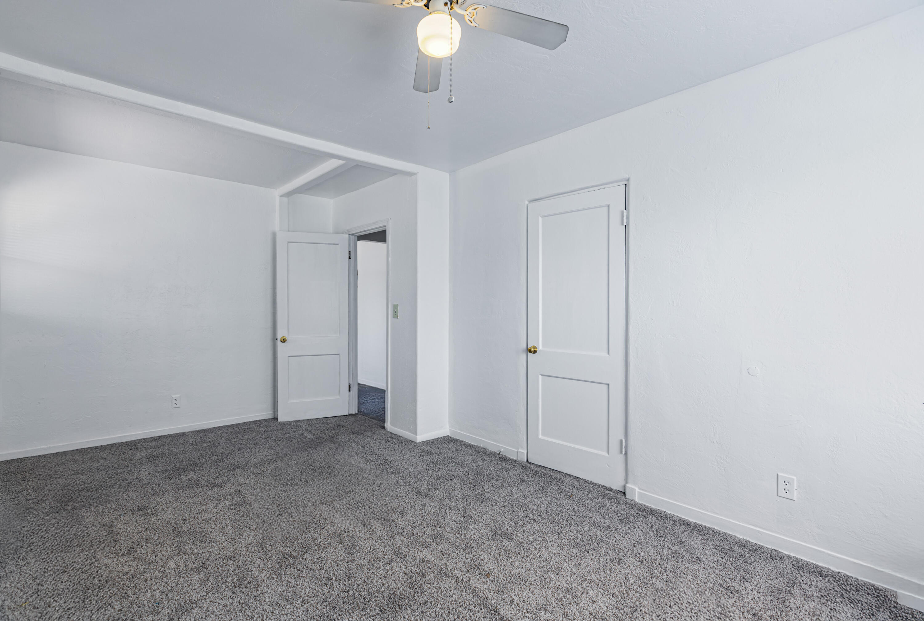 Photo 15 — 5420 Mountain Road NE