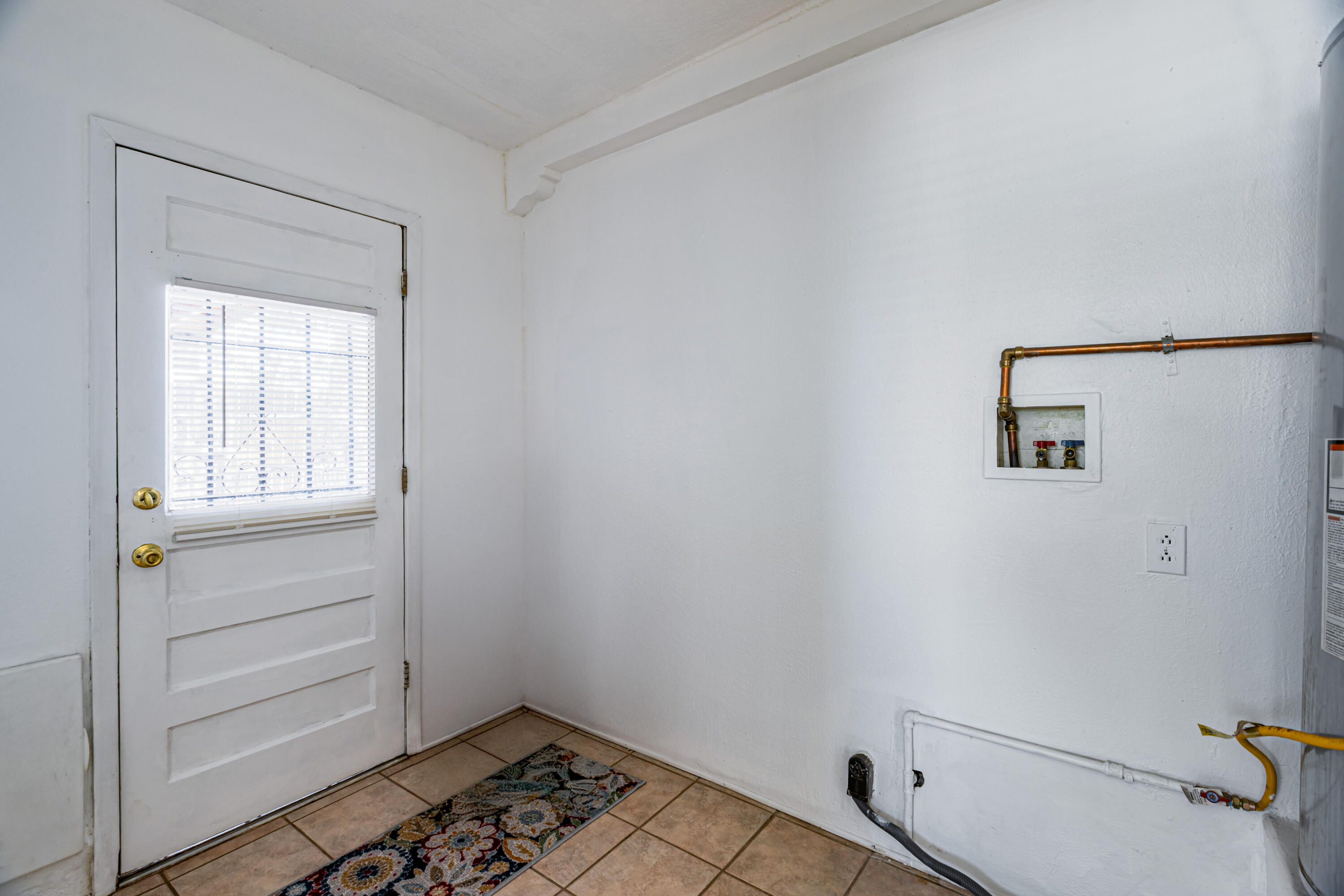 Photo 6 — 5420 Mountain Road NE