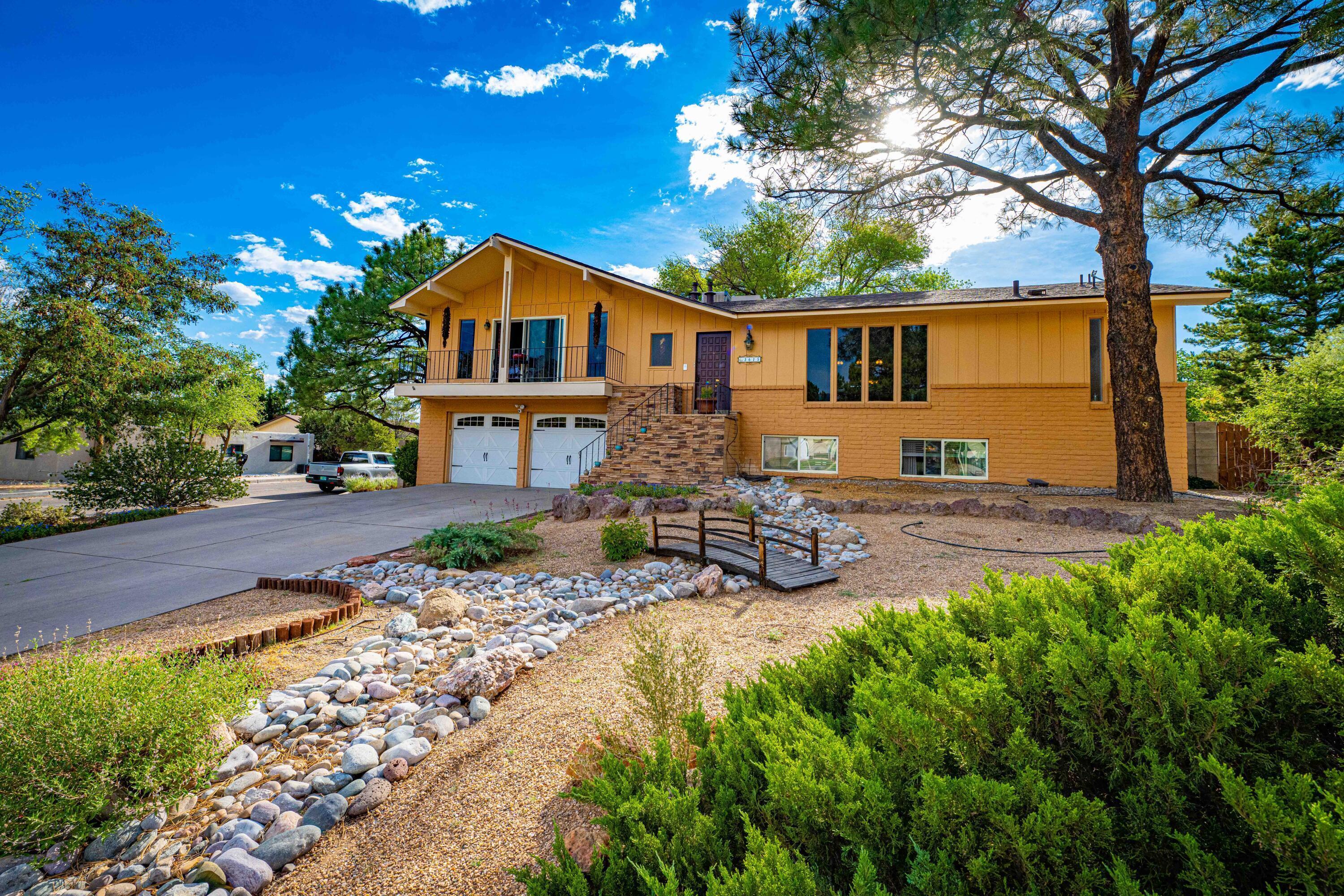 3615 Horacio Court NE