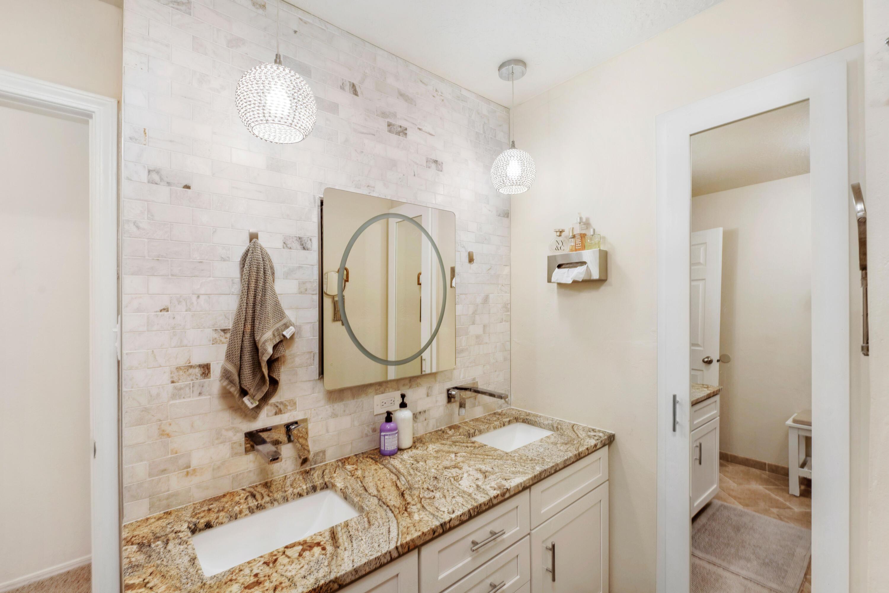 Photo 9 — 3615 Horacio Court NE