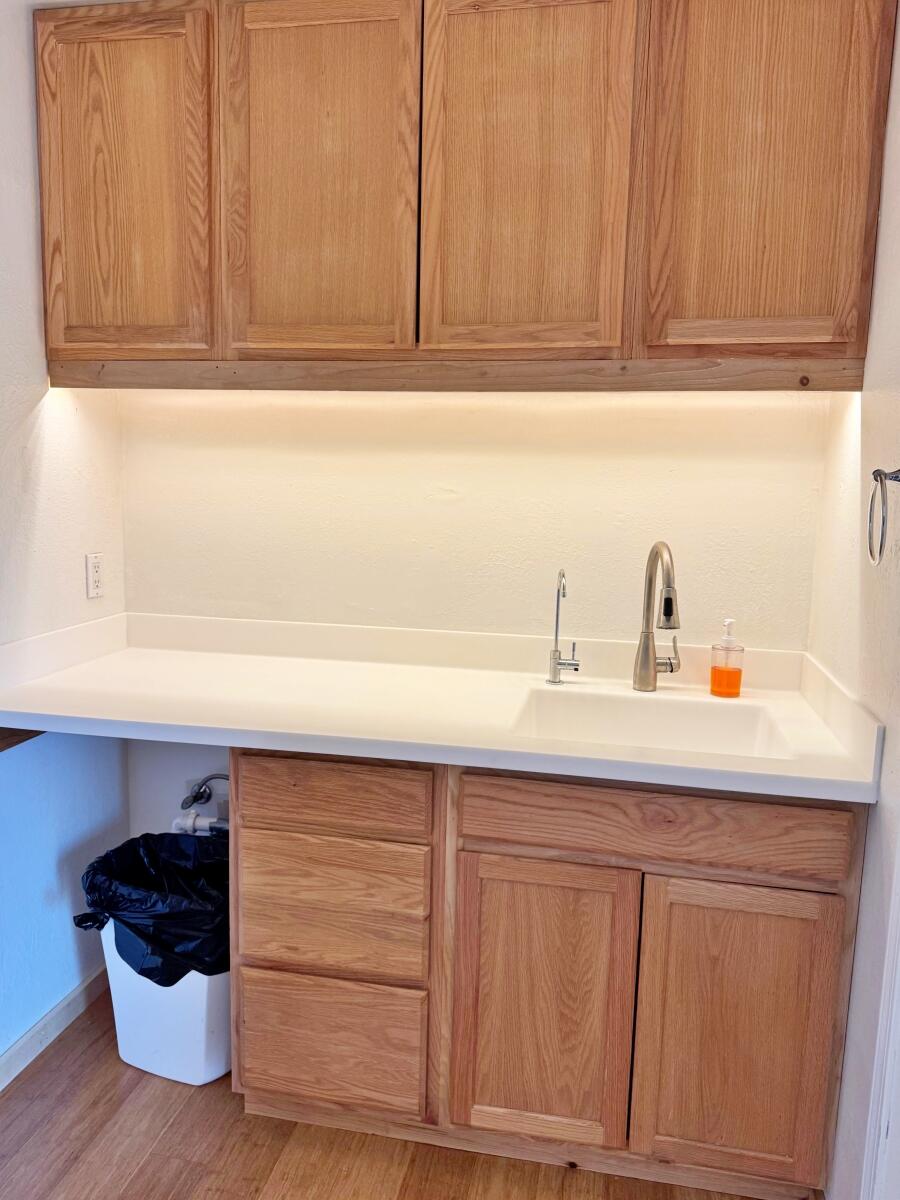 Photo 13 — 322 Columbia Drive SE B