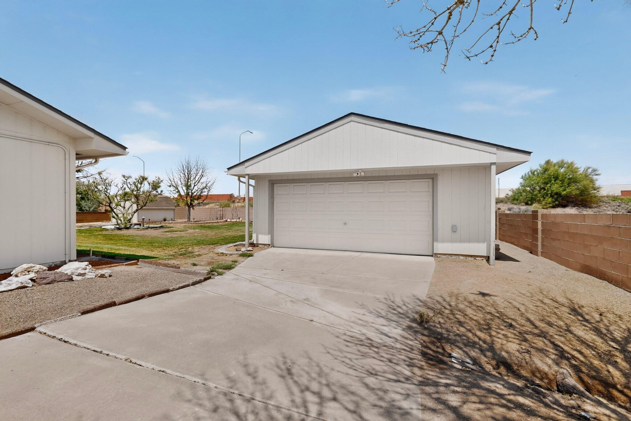 Photo 17 — 2667 Withington Peak Drive NE